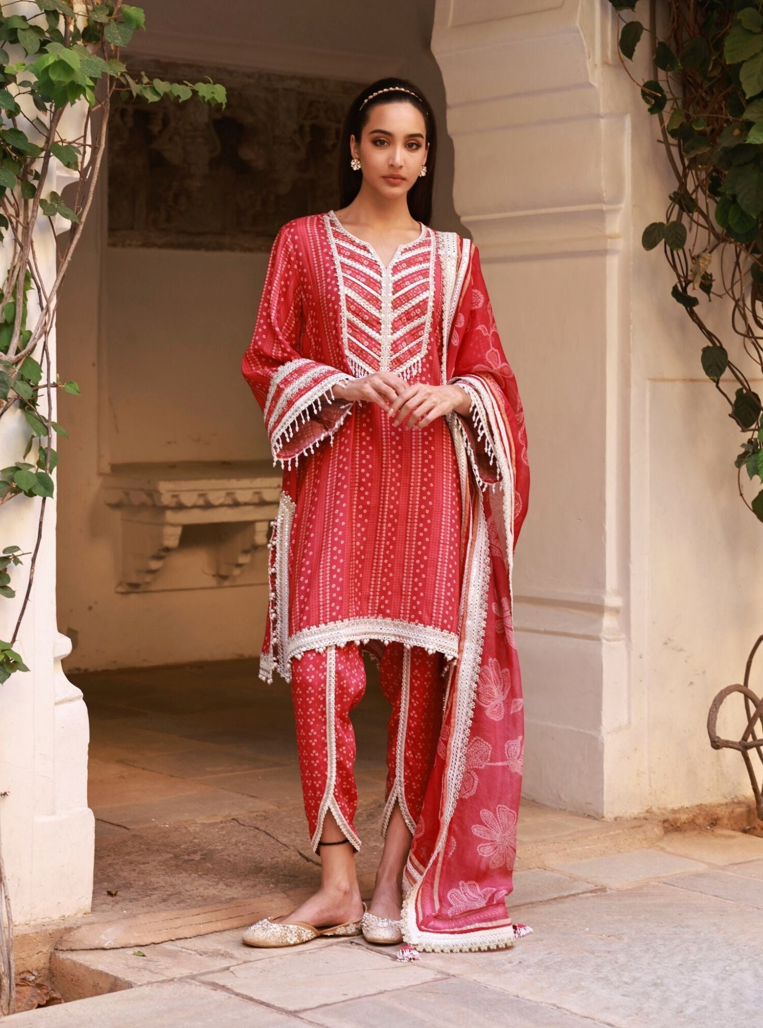 Vanera Lawn Fuschia Kurta Set