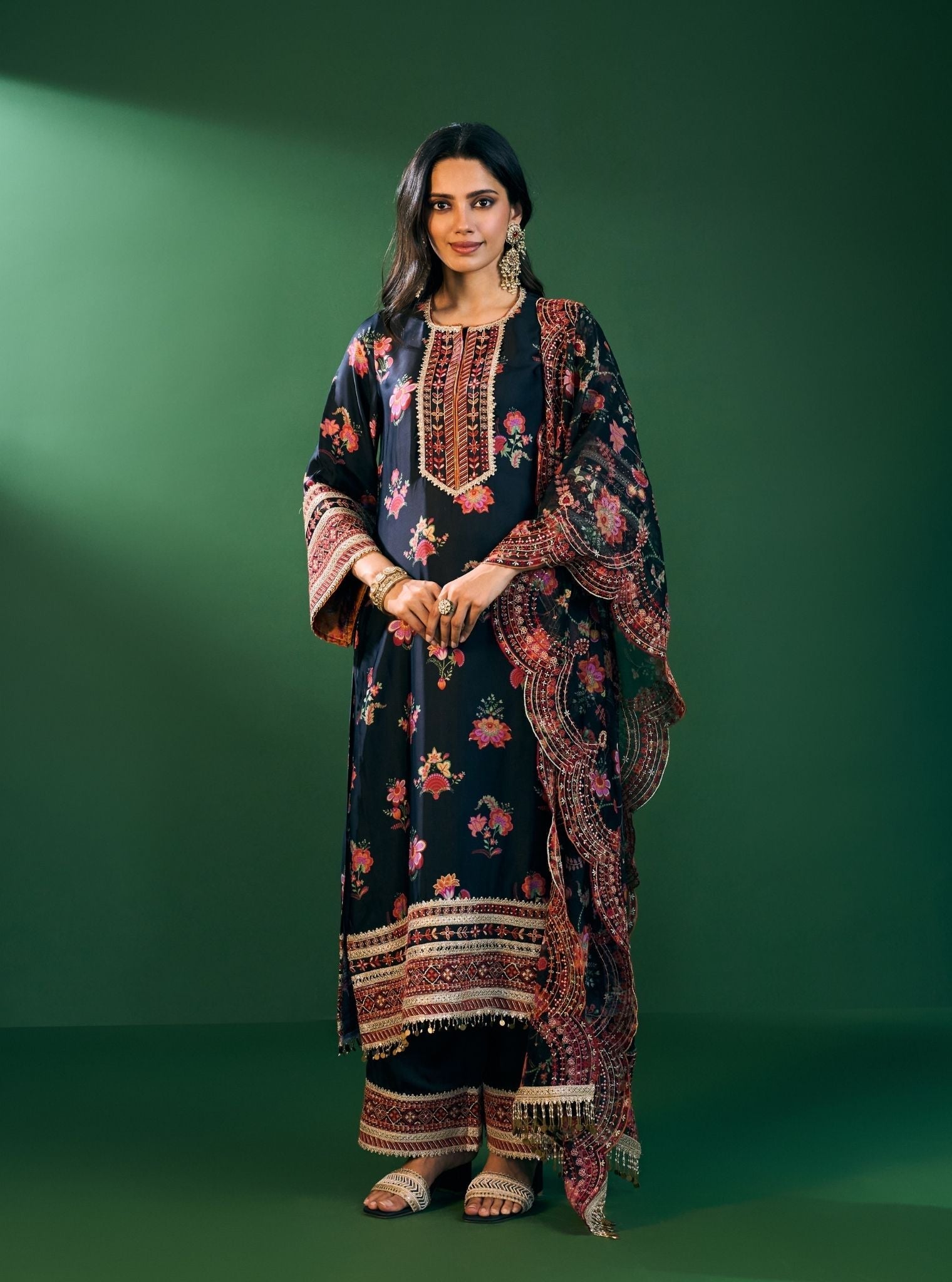 Ovia Cupro Satin Printed Black Kurta & Pant Set