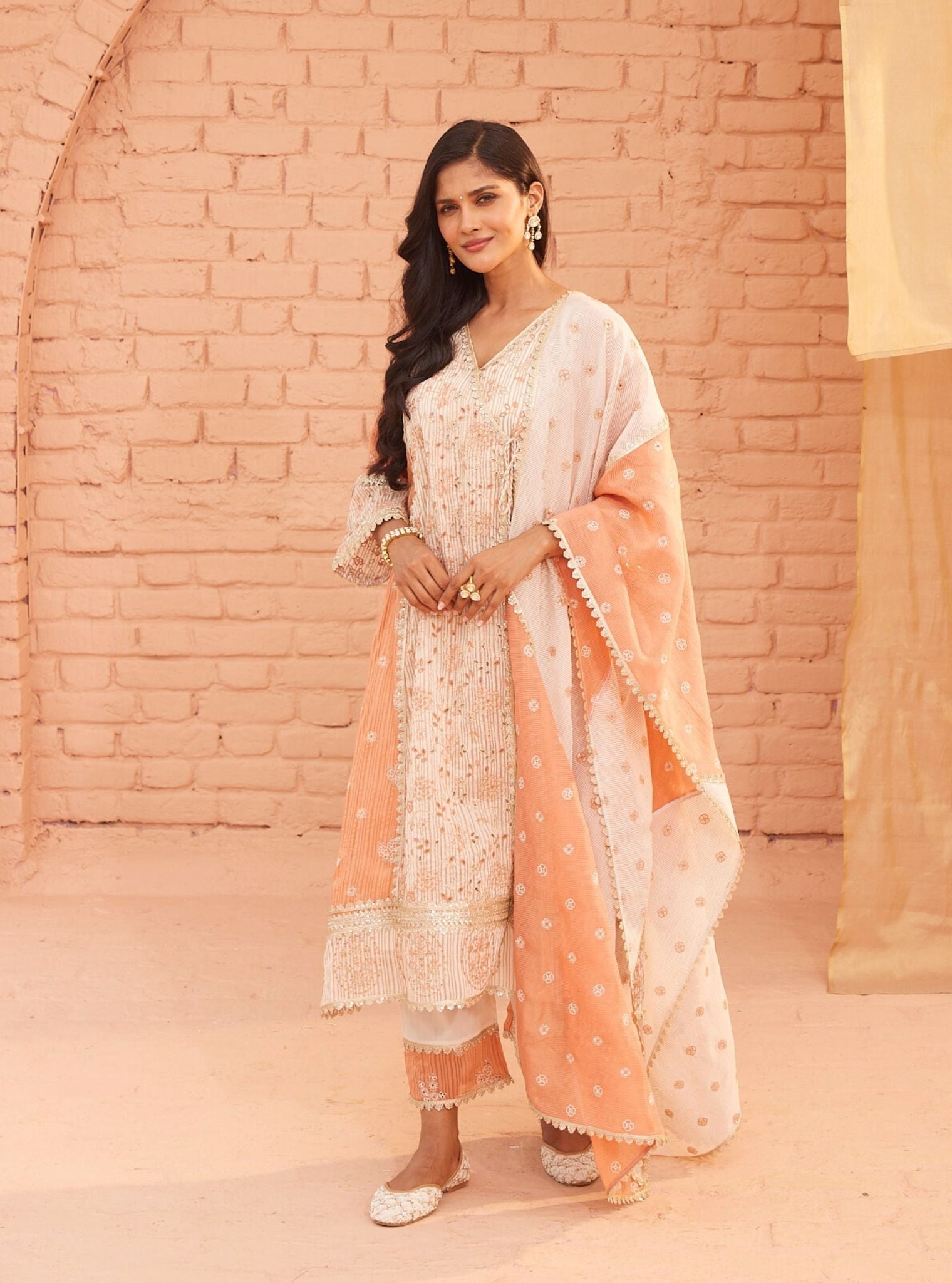 Vanessa Banarsi Off White Anarkali Kurta Set