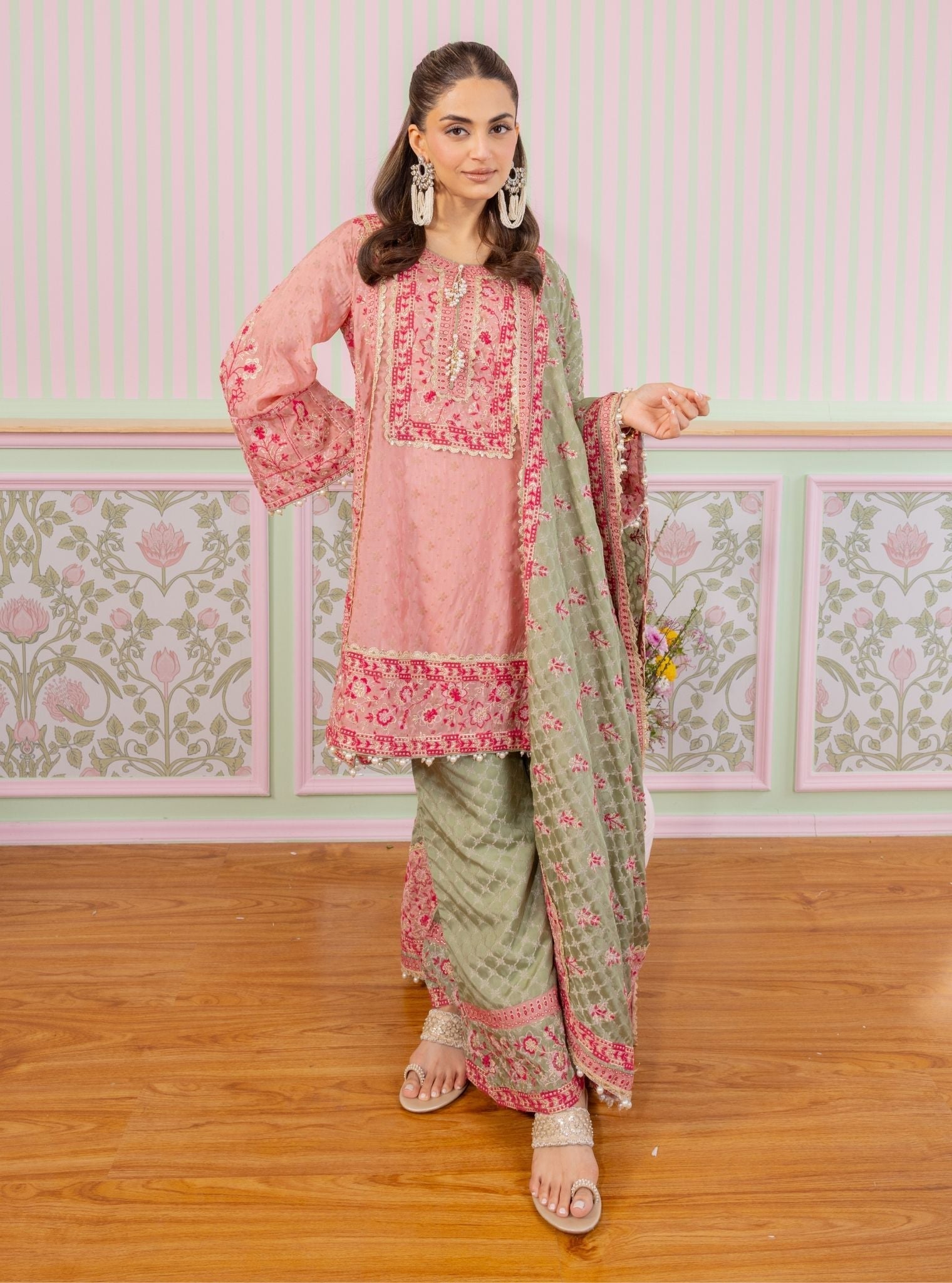 Mangal Banarsi Pink Kurta With Green Pant
