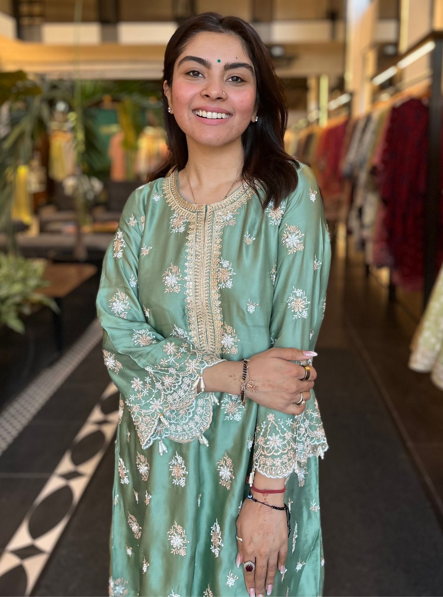 Kangna Cupro Satin Green Kurta Set