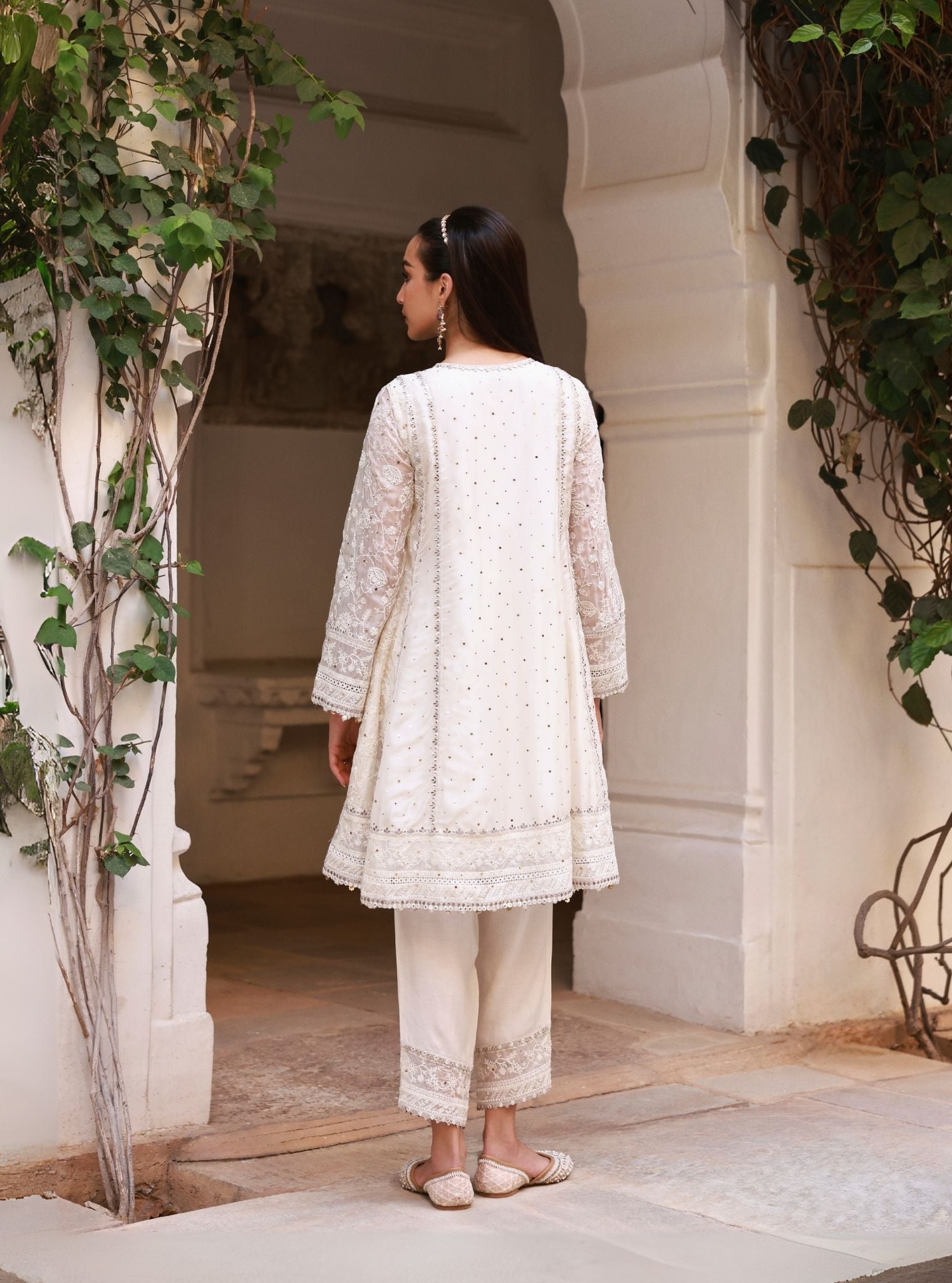 Anmika Organza Off White Kurta Set