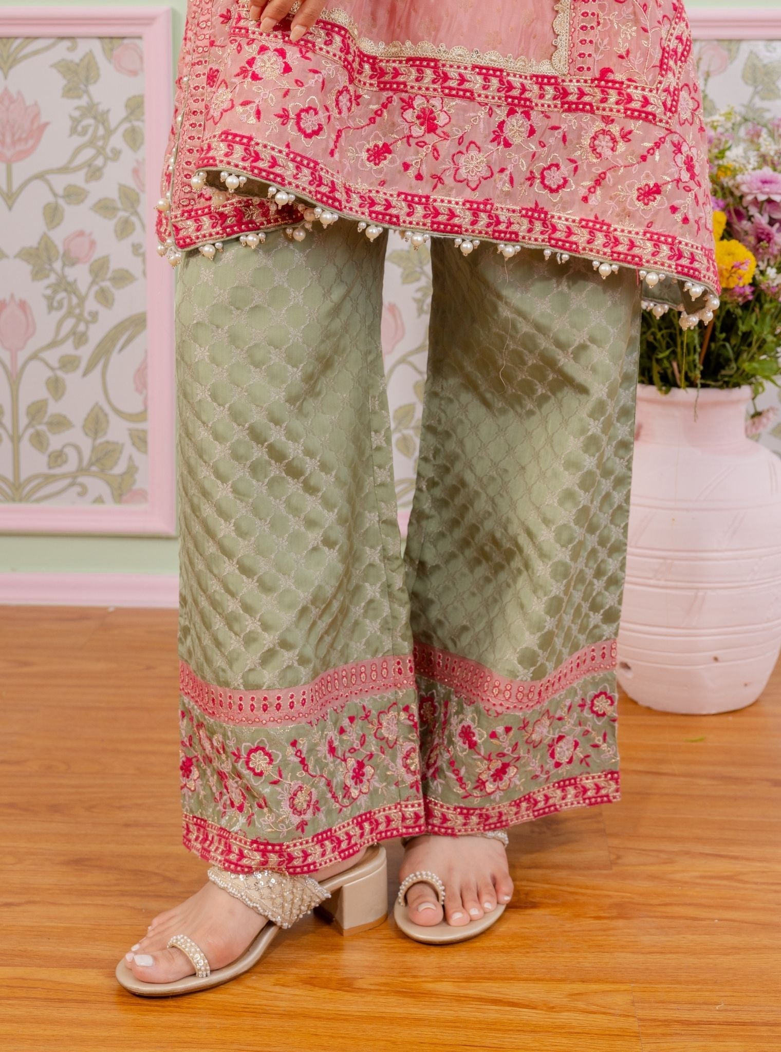 Mangal Banarsi Pink Kurta With Green Pant