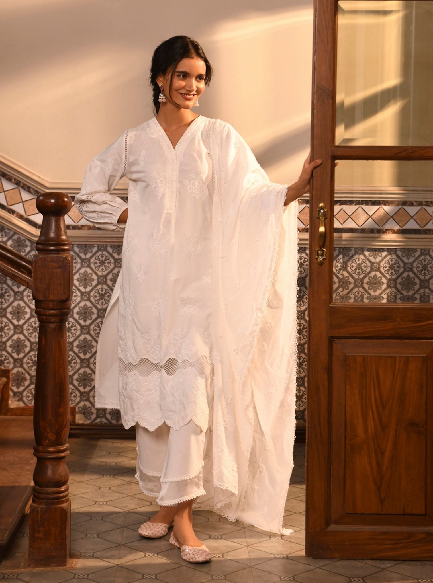 Mulmul Cotton Giti White Kurta With Mulmul Cotton Giti White Pant
