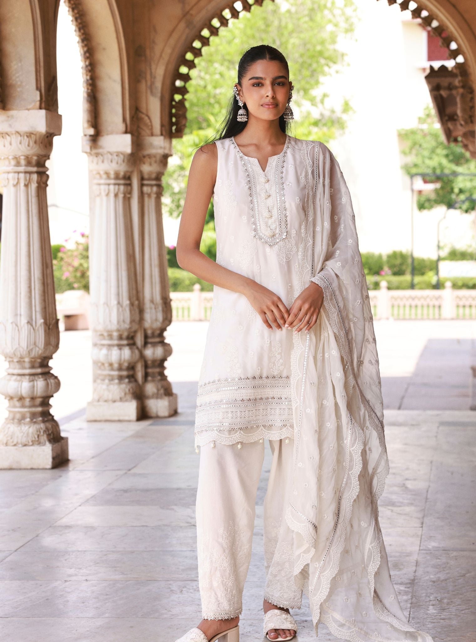 Taveli Organza Off-White Kurta Set