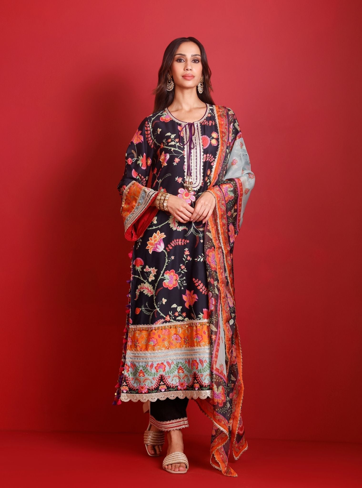 Nisi Pima Satin Printed Black Kurta Set