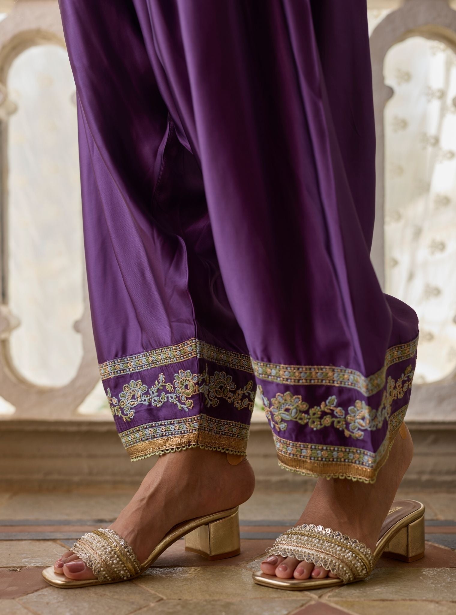 Pralika Bemberg Satin Purple Kurta Set