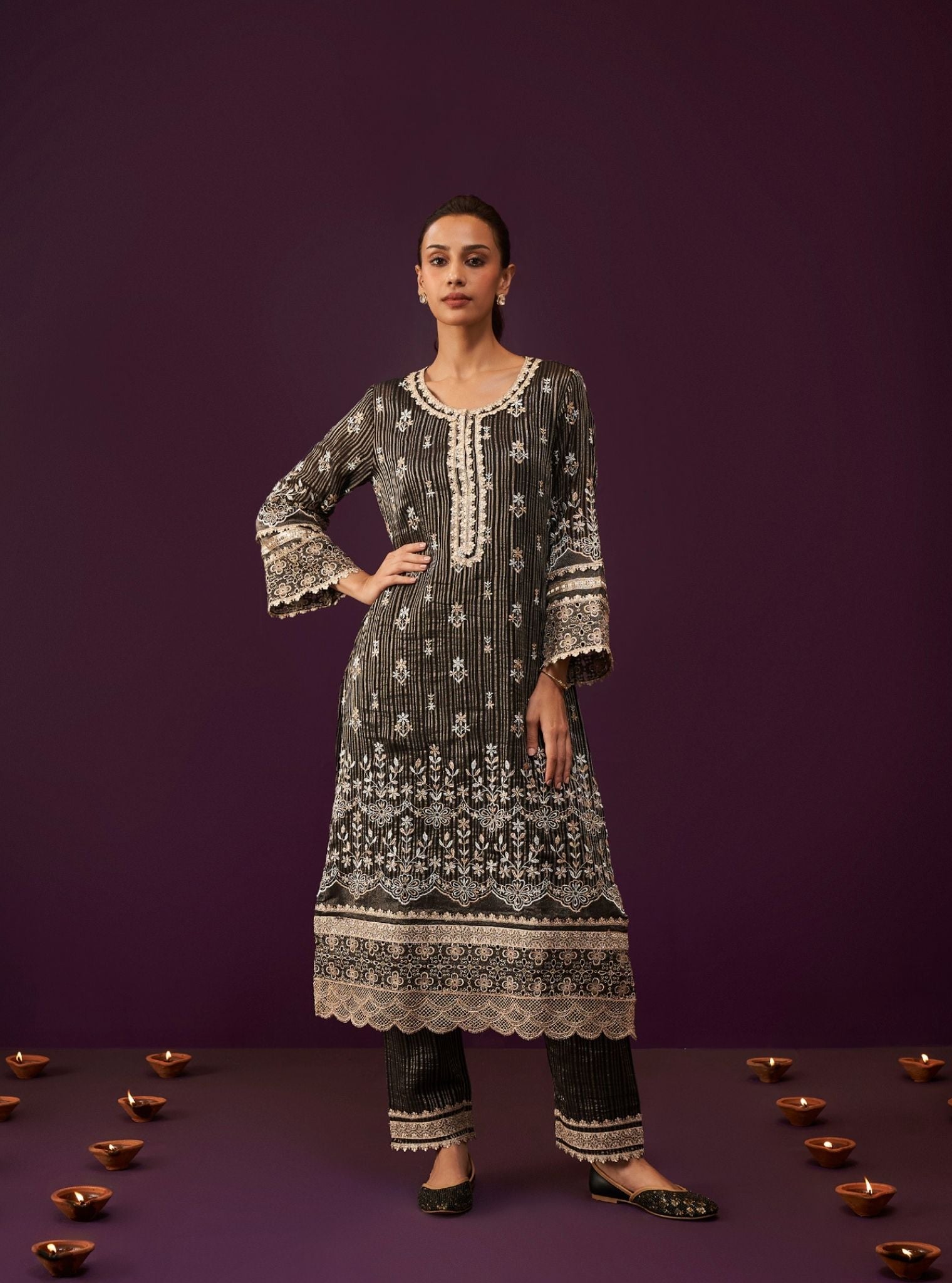Idaya Banarsi Black Kurta Set