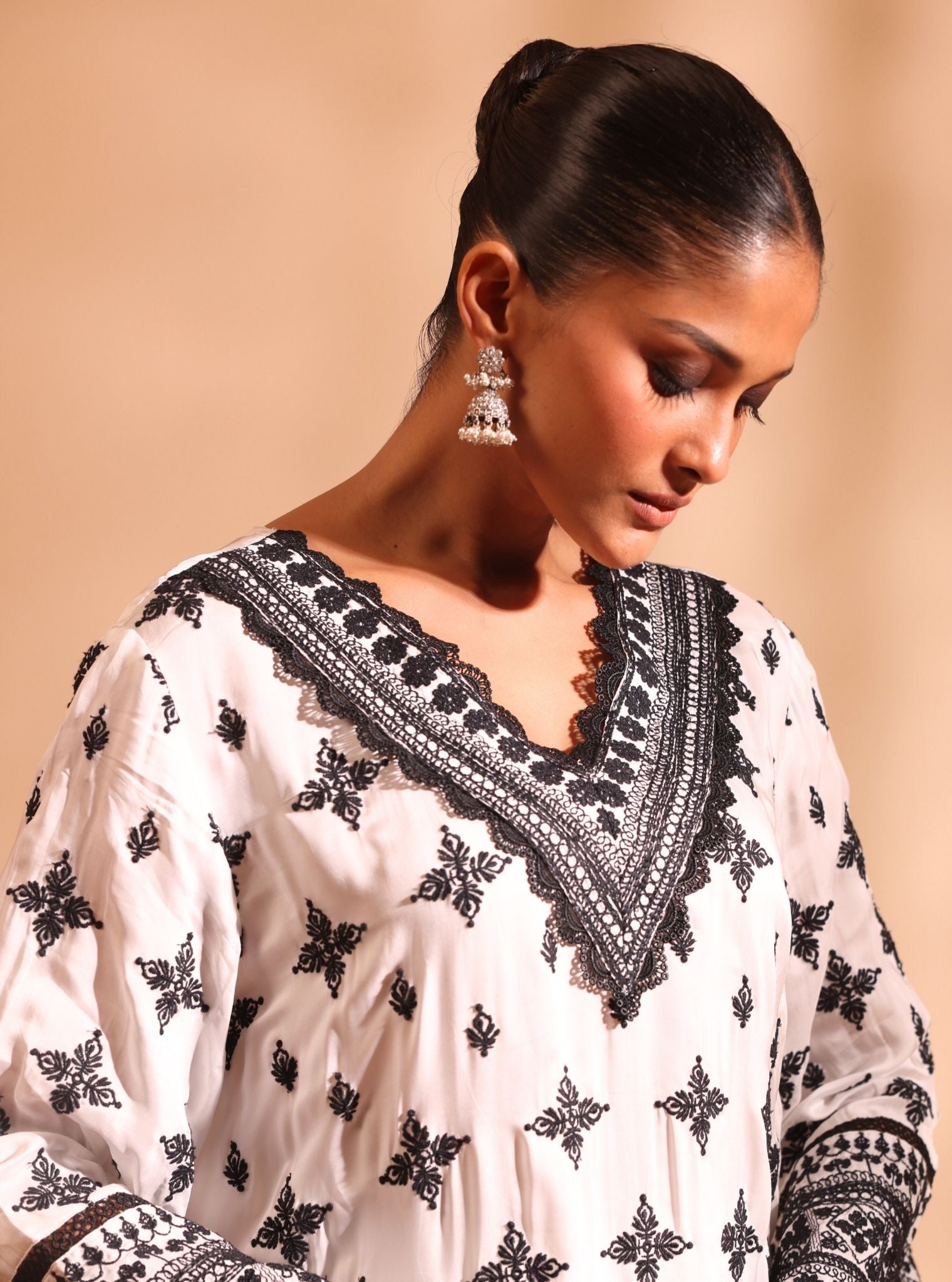 Mulmul Cupro Satin Anni Off White Kurta With Mulmul Cupro Satin Anni Off White Pant