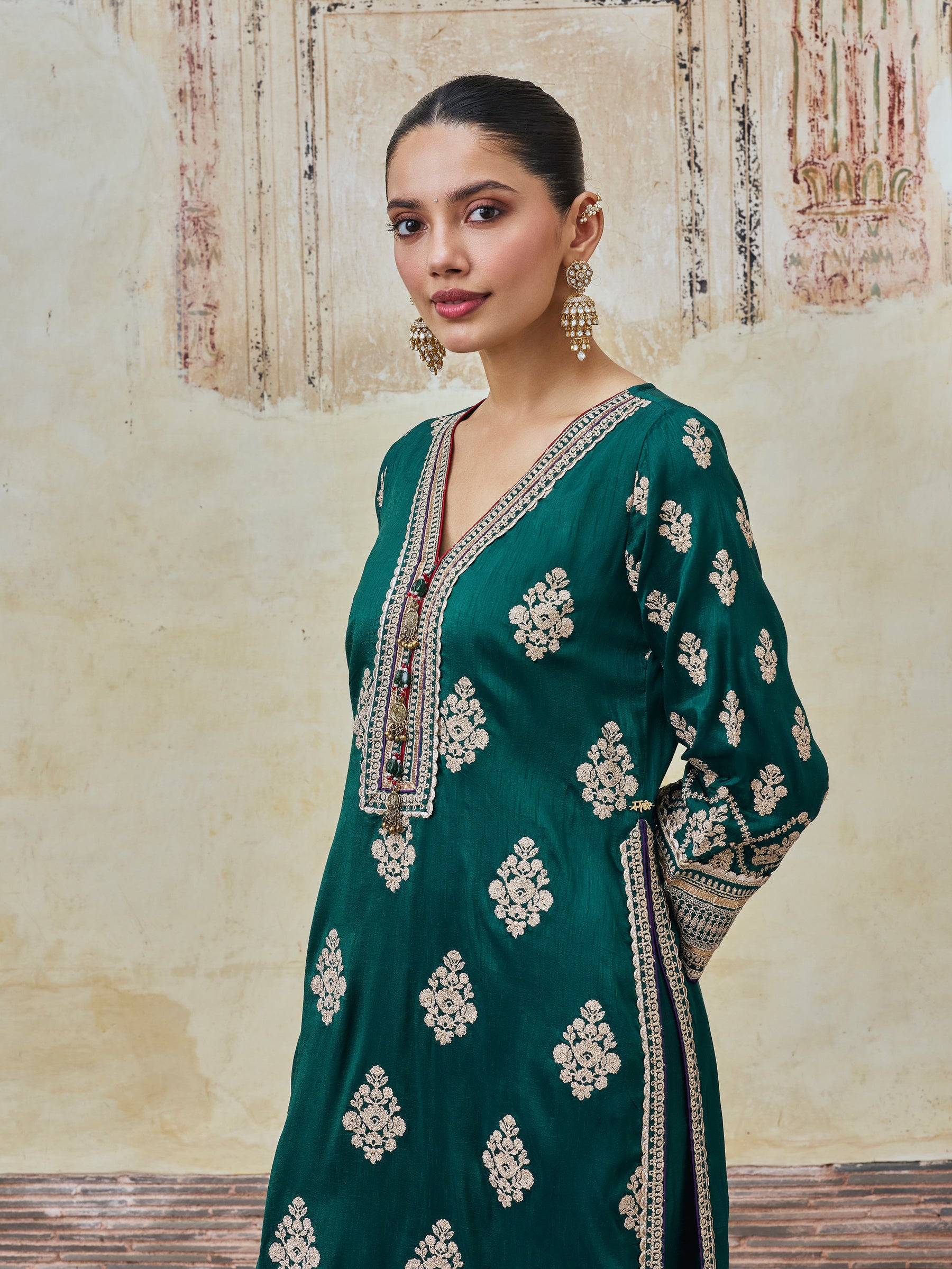 Bairi Bemberg Raw Silk Emerald Green Kurta Set