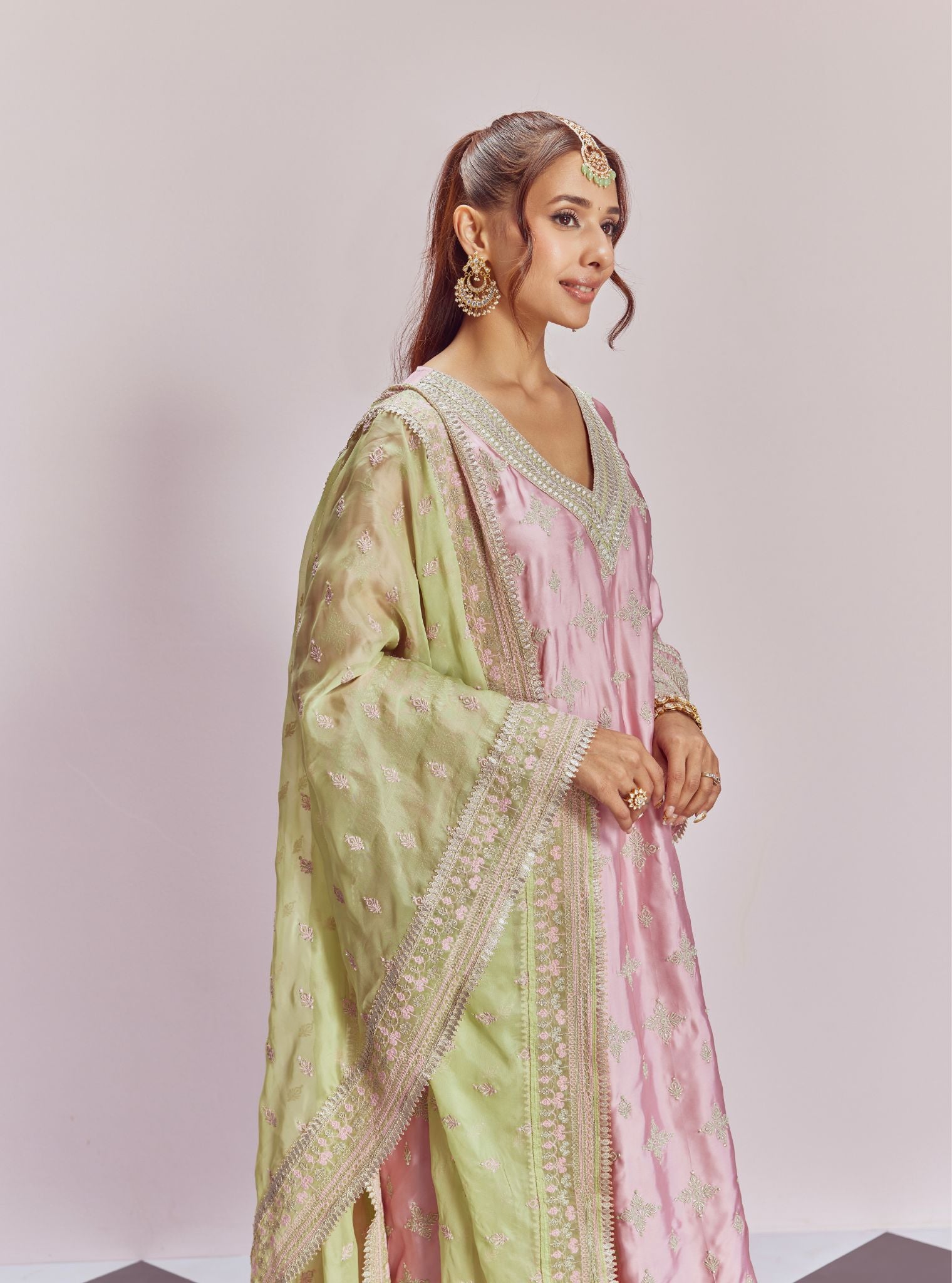 Mulmul Cupro Satin Anni Onion Pink Kurta With Mulmul Cupro Satin Anni Onion Pink Pant