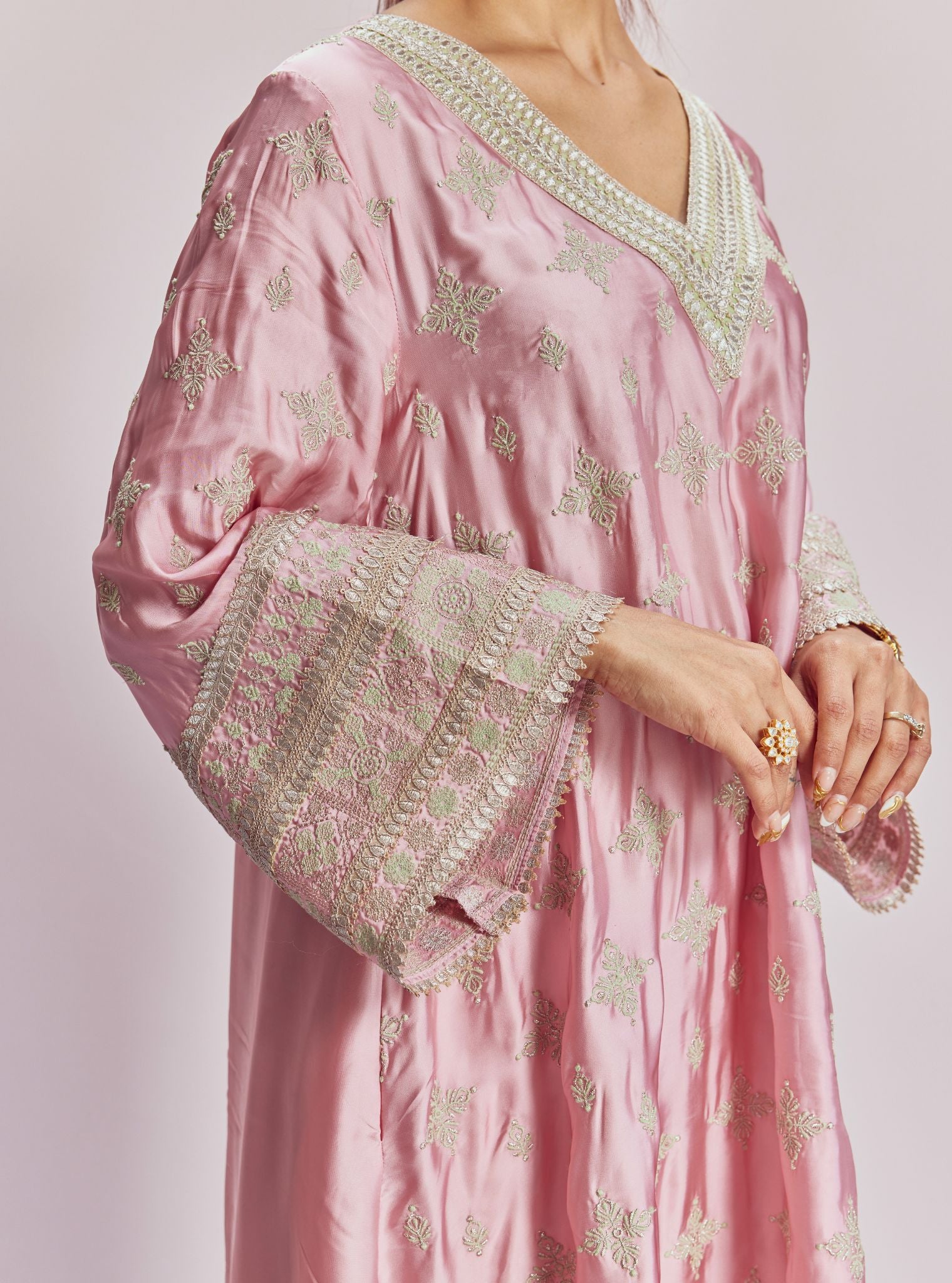 Mulmul Cupro Satin Anni Onion Pink Kurta With Mulmul Cupro Satin Anni Onion Pink Pant