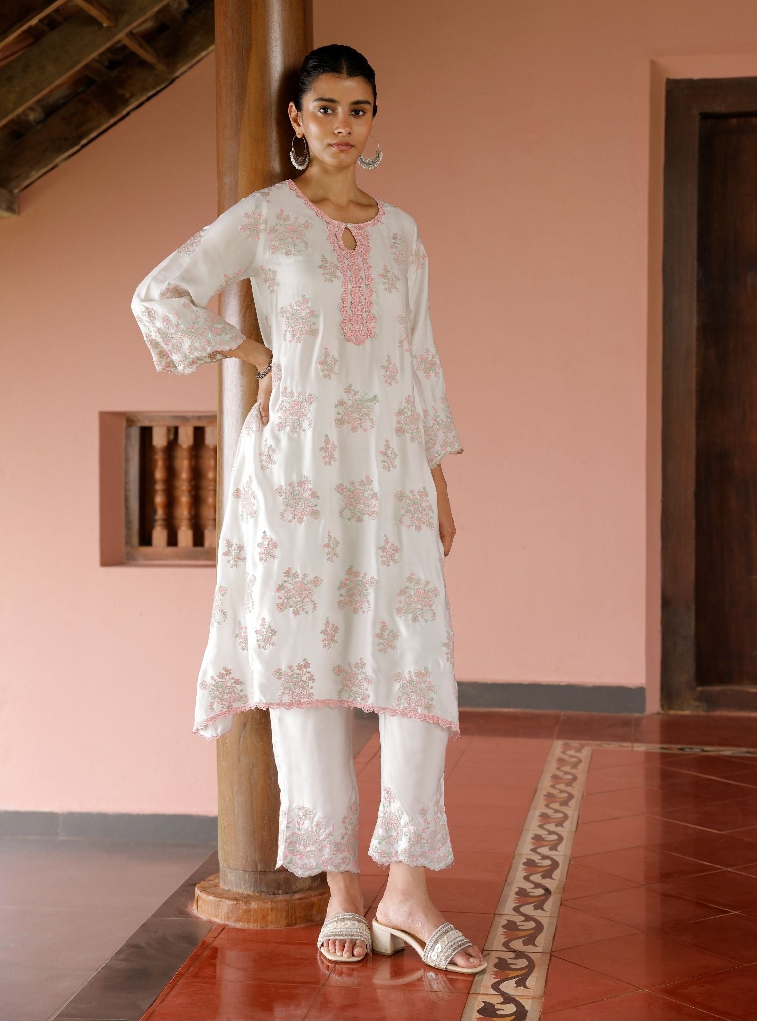 Mulmul Cupro Satin Aari Off White Kurta With Mulmul Cupro Satin Aari Off White Pant