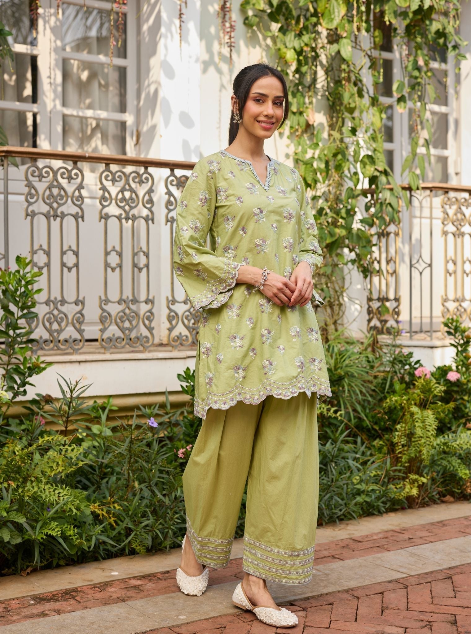 Aviya Supima Cotton Green Kurta With Farshi Salwar