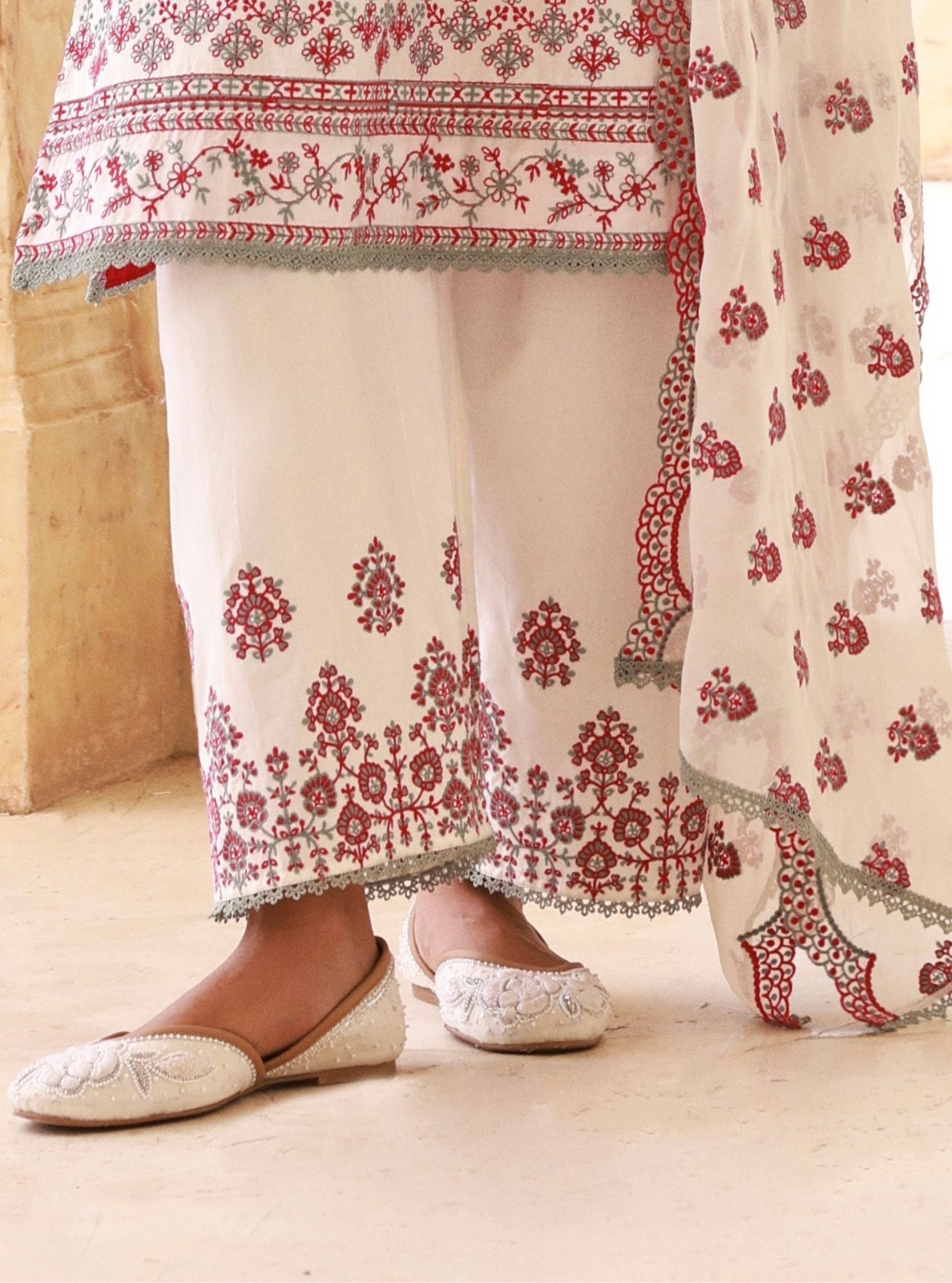 Mulmul Supima Cotton Lomeya White Fuschia Teal Blue Dupatta