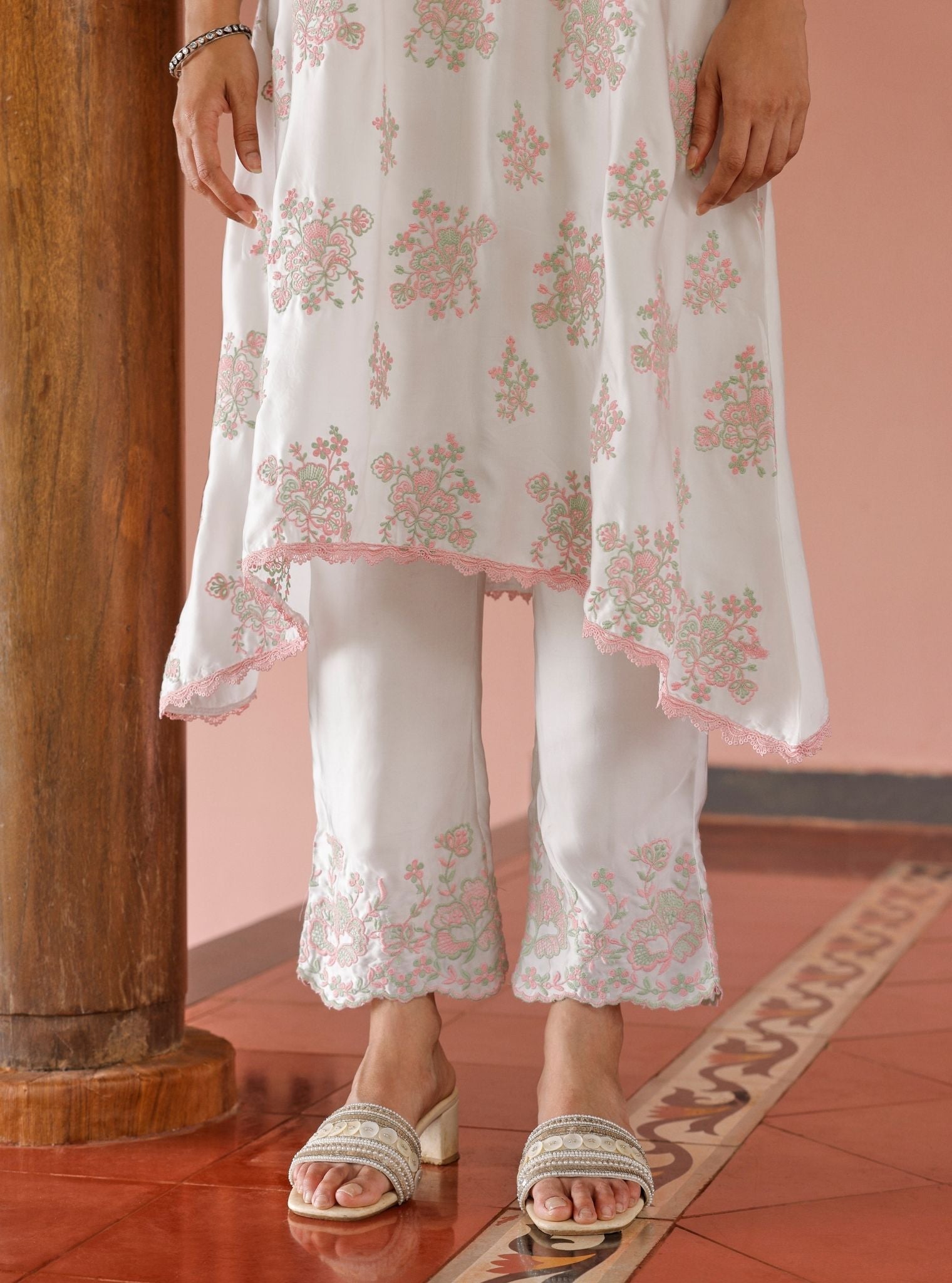 Mulmul Cupro Satin Aari Off White Kurta With Mulmul Cupro Satin Aari Off White Pant