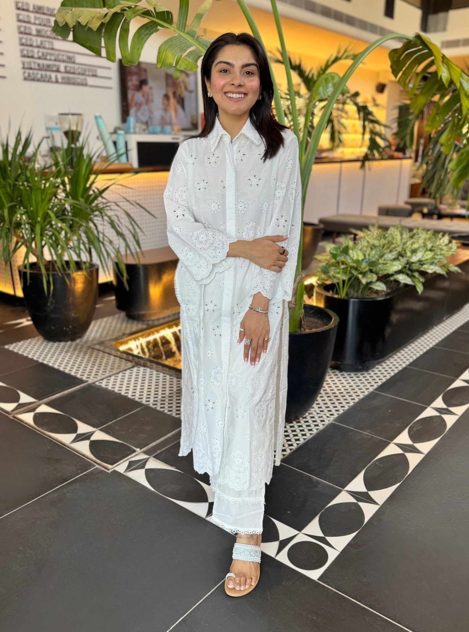 Mulmul Cotton Harriet White Kurta with Mulmul Cotton Harriet White Pant