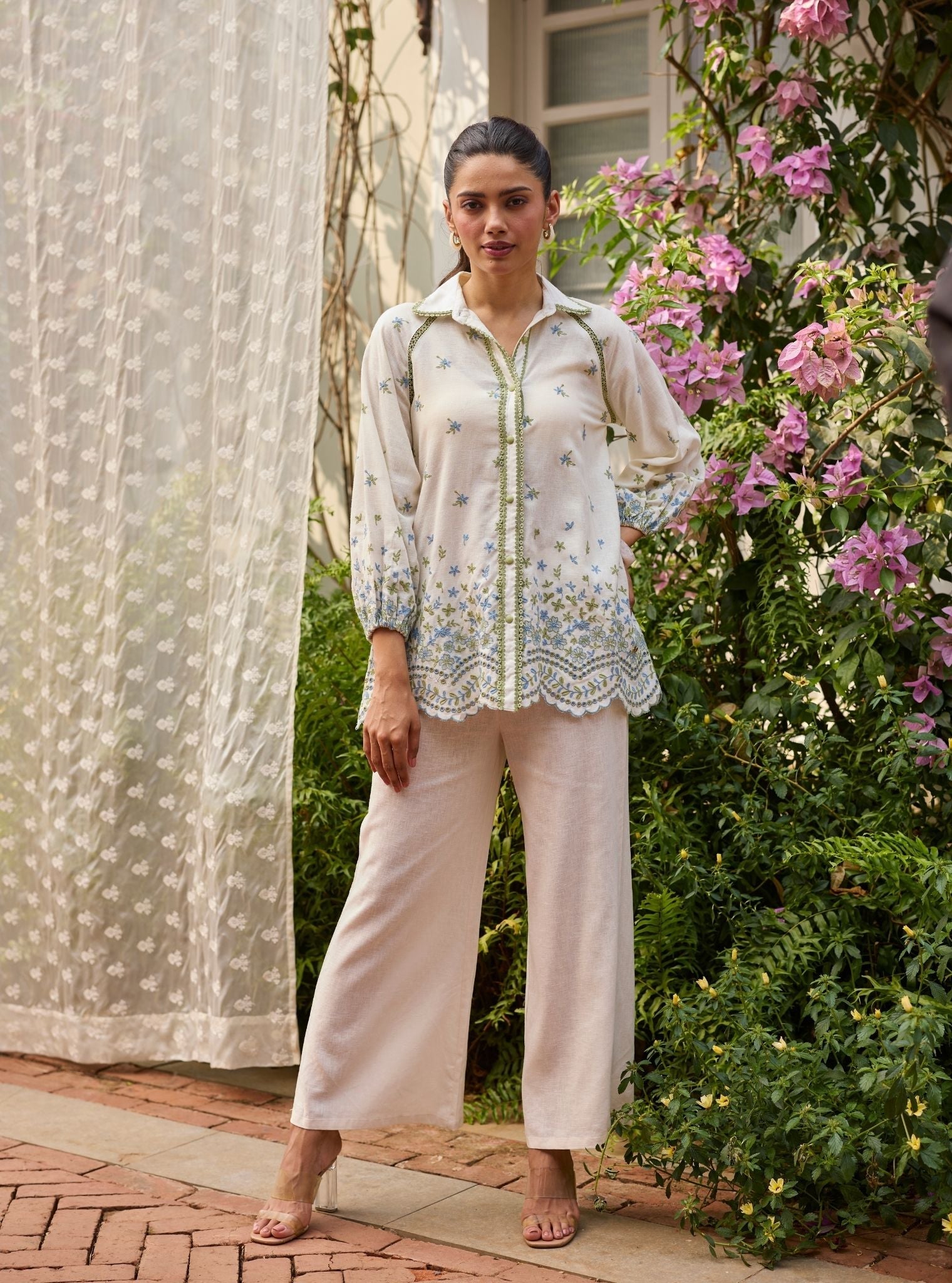 Ihra Linen Off White Shirt