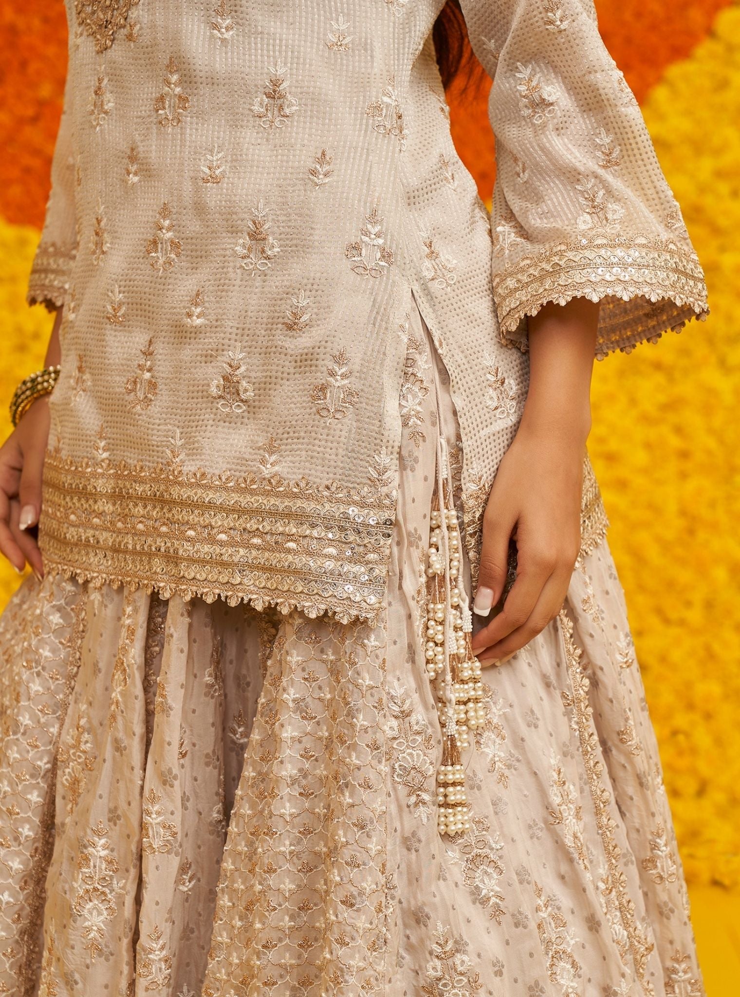 Nazariya Banarsi Off White Kurta Set
