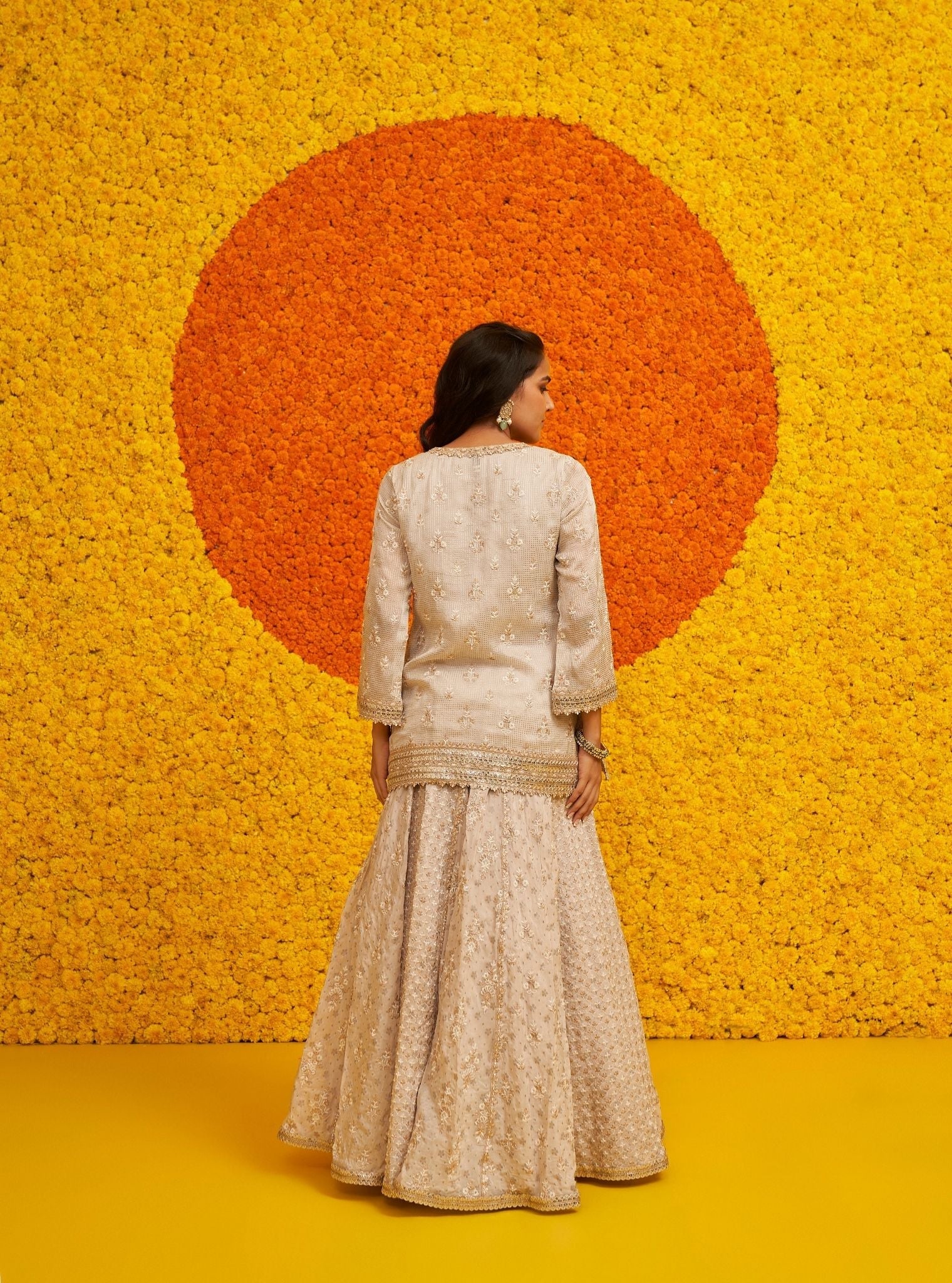 Nazariya Banarsi Off White Kurta Set