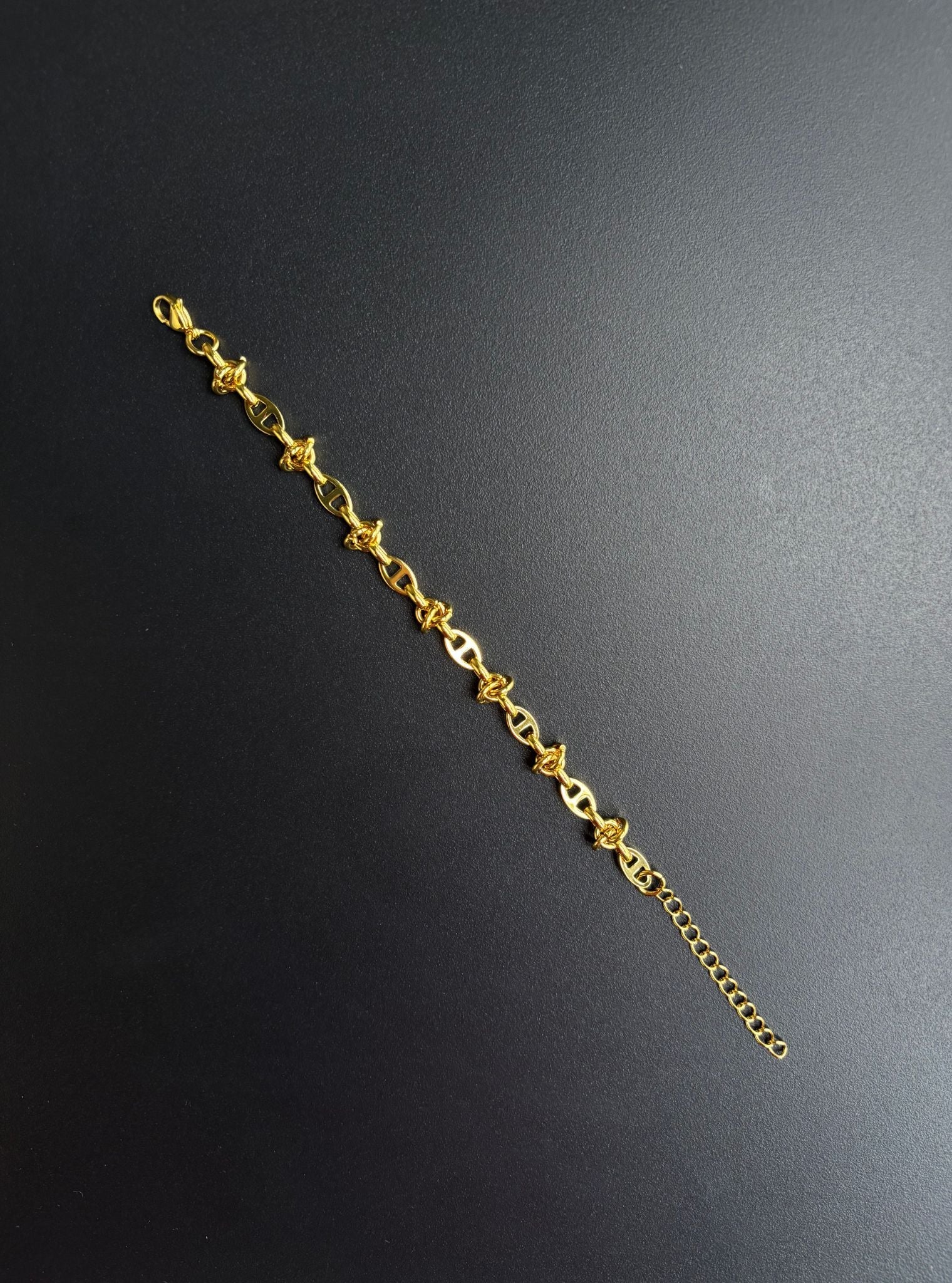 Infinity Knot Chain Bracelet
