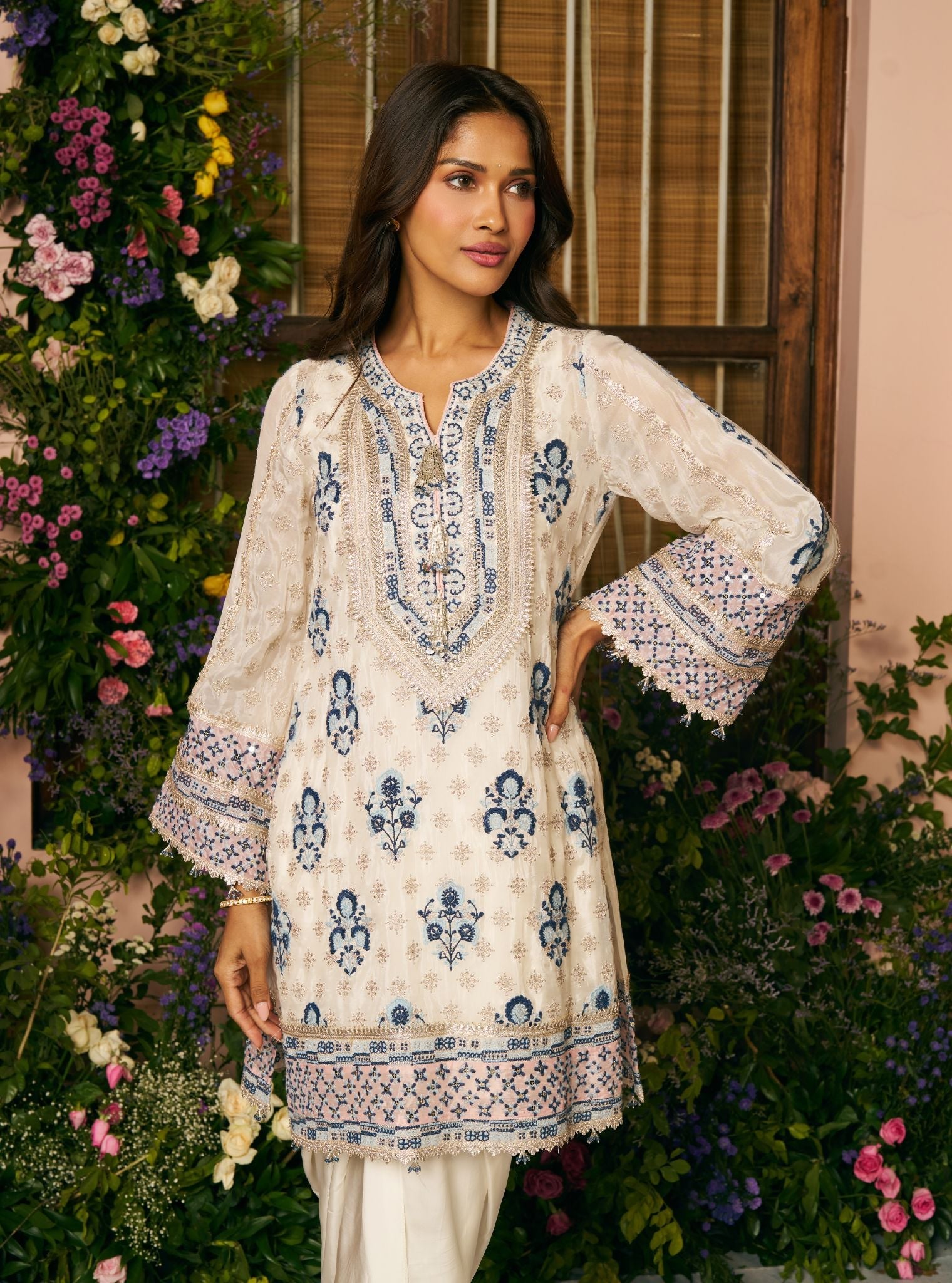 Asmi Organza Off White Kurta Set