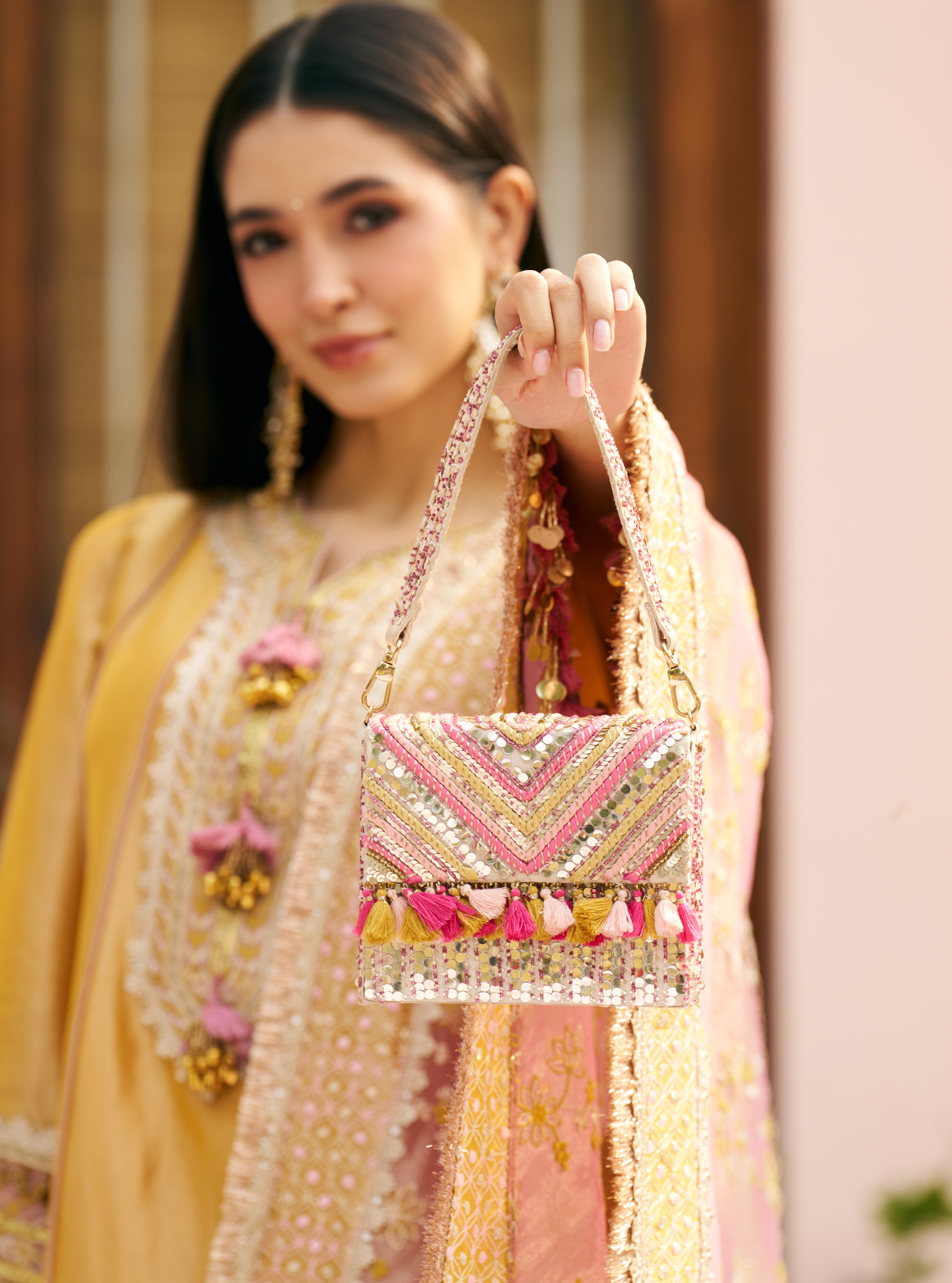 Tiyara Box Bag
