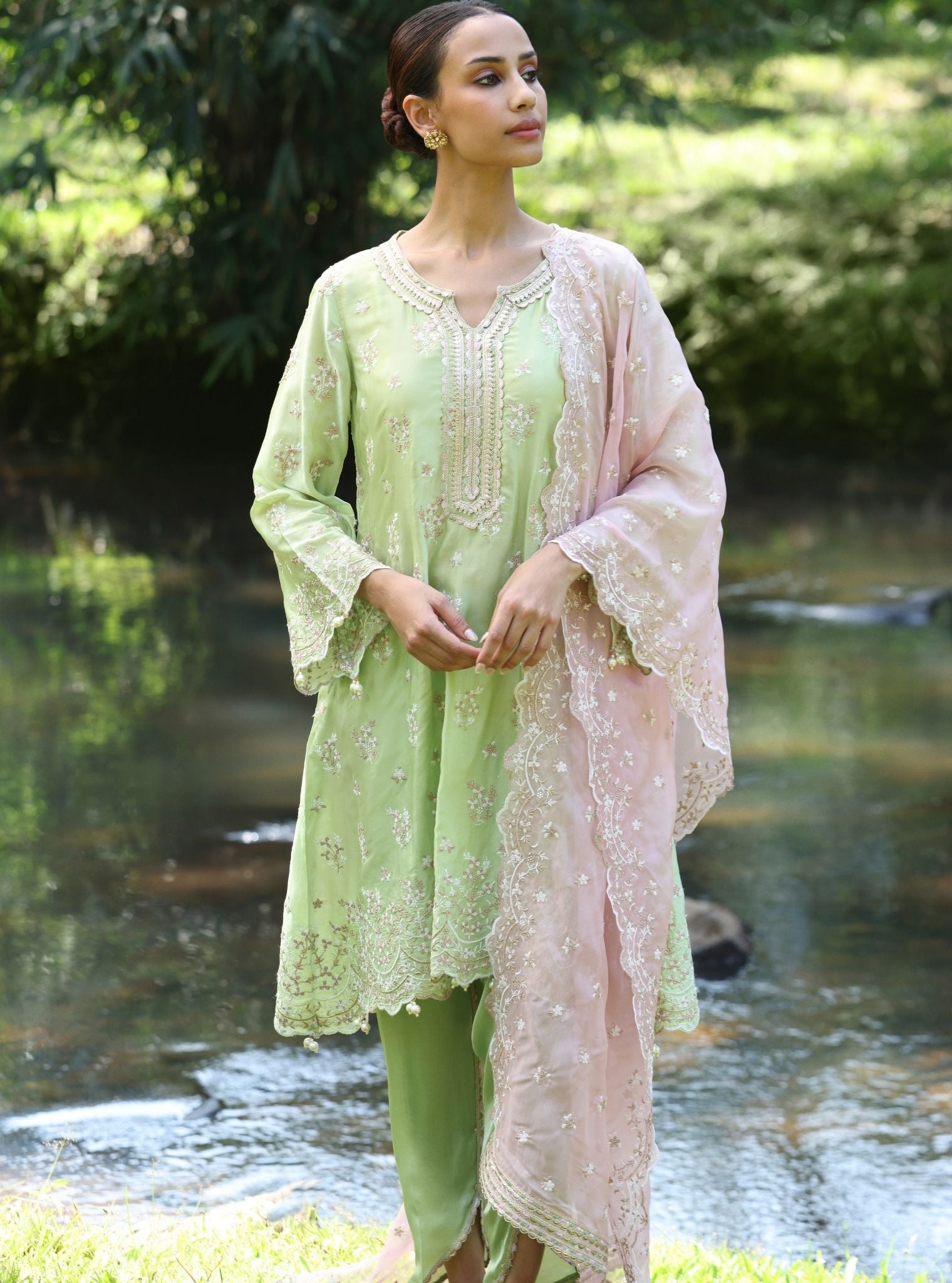 Mulmul Organza Mangalam Onion Pink Dupatta