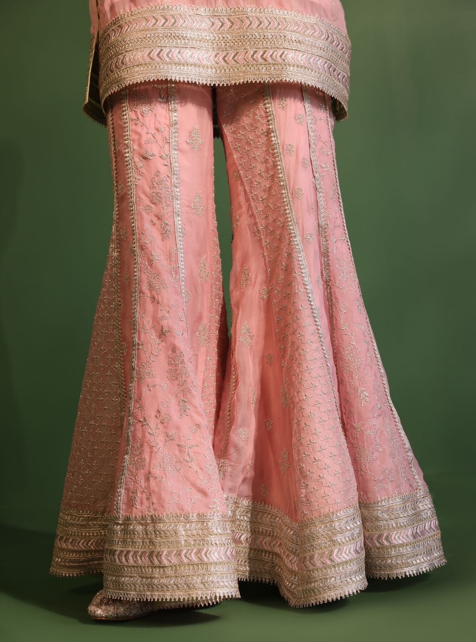 Ishq Organza Onion Pink Kurta Set