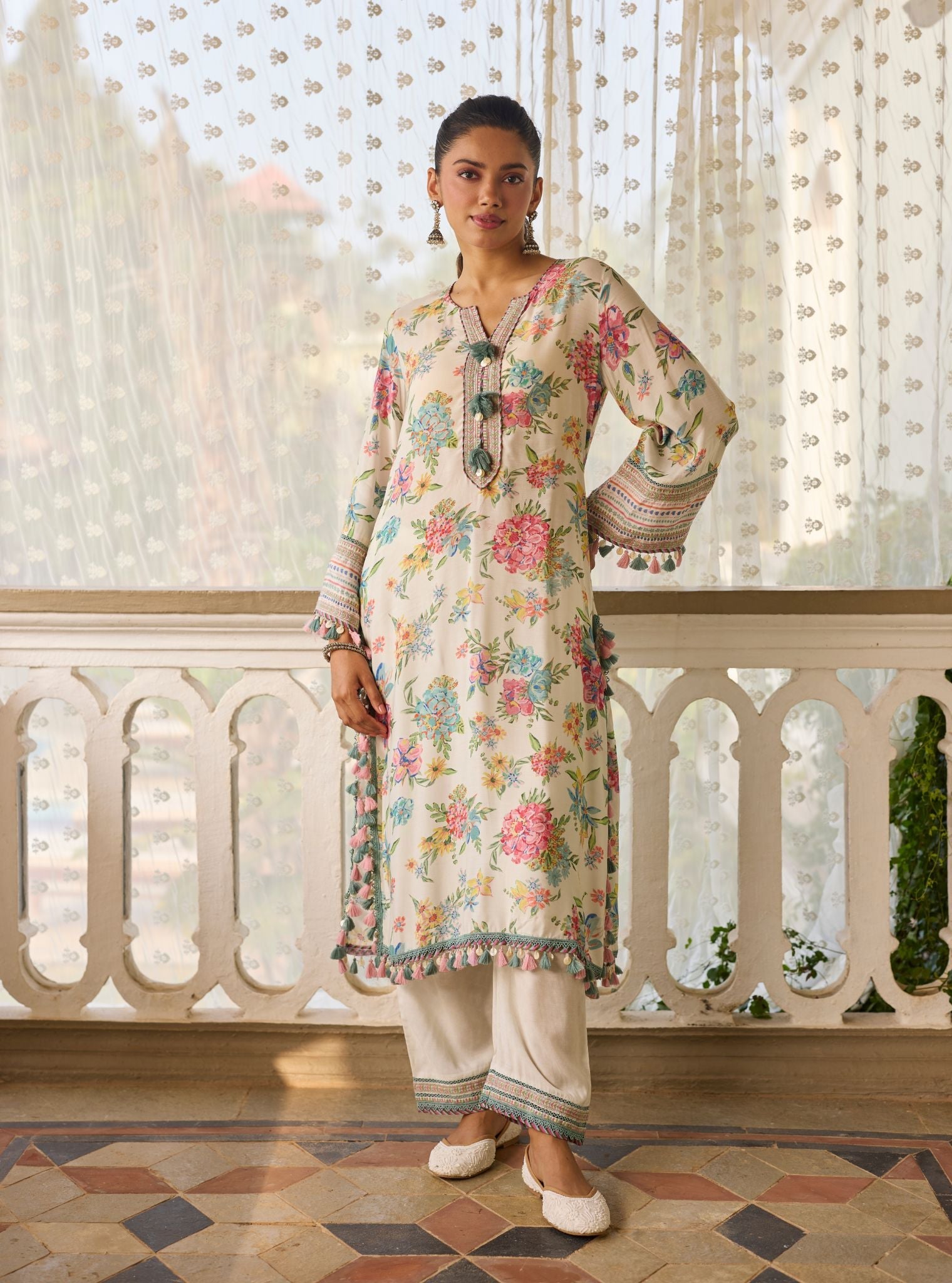 Savaan Lawn Off White Kurta Set