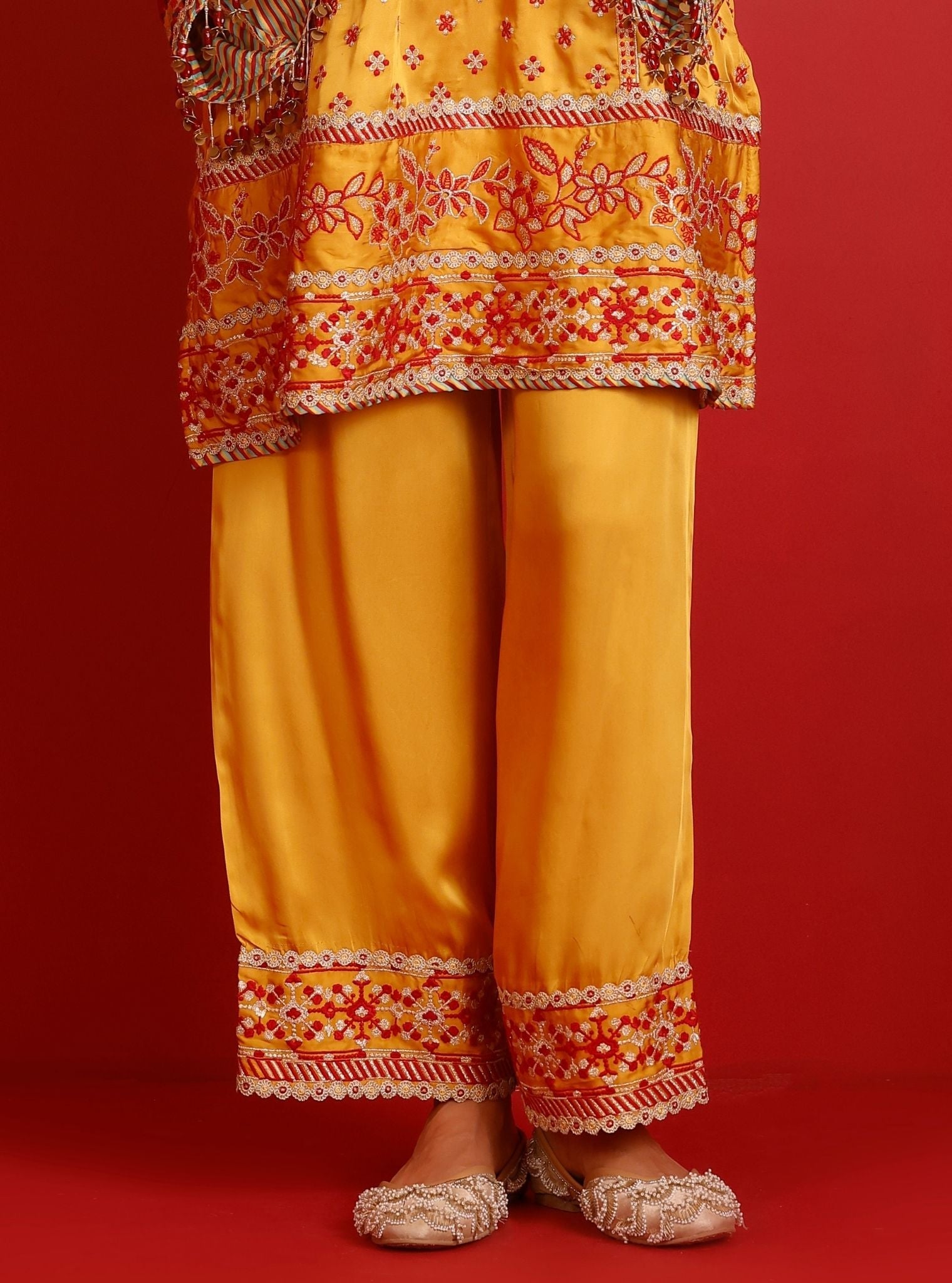 Hesi Cupro Satin Mustard Kurta Set