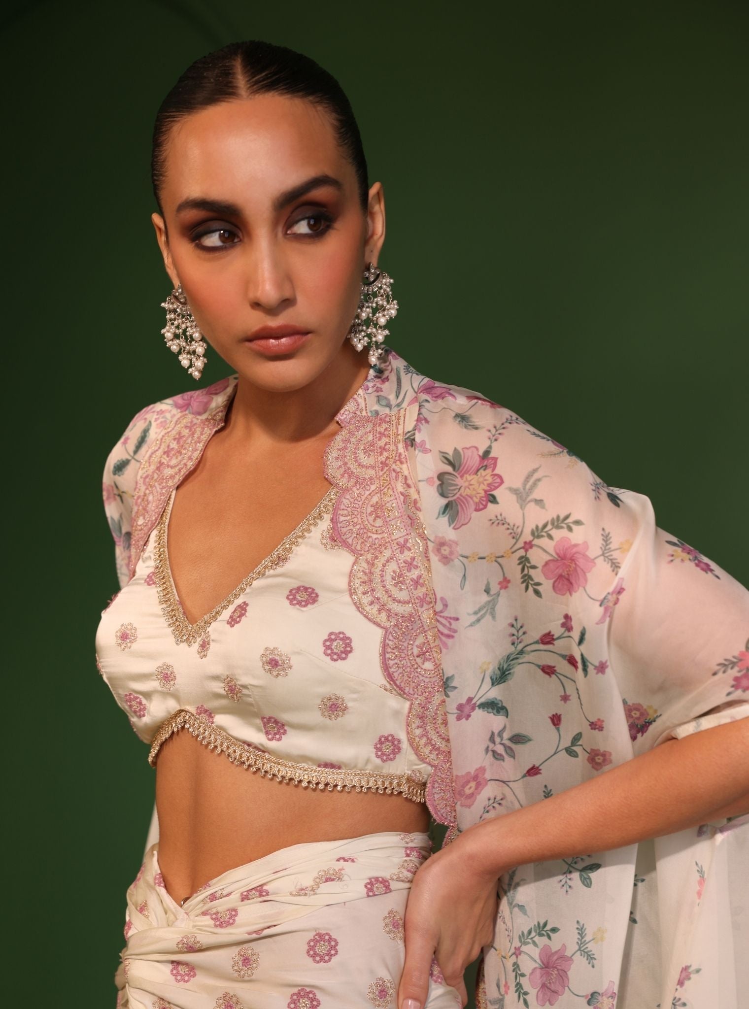 Laila Organza Printed Off White Cape Shrug With Skirt