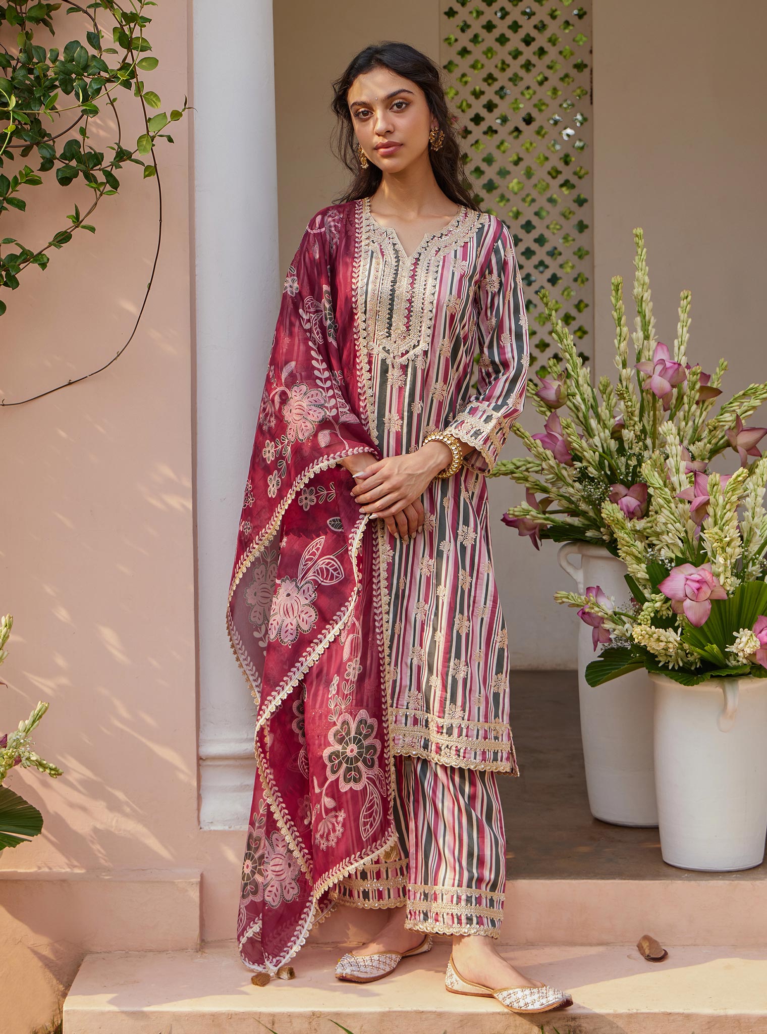 Mulmul Organza Itya Pink Dupatta