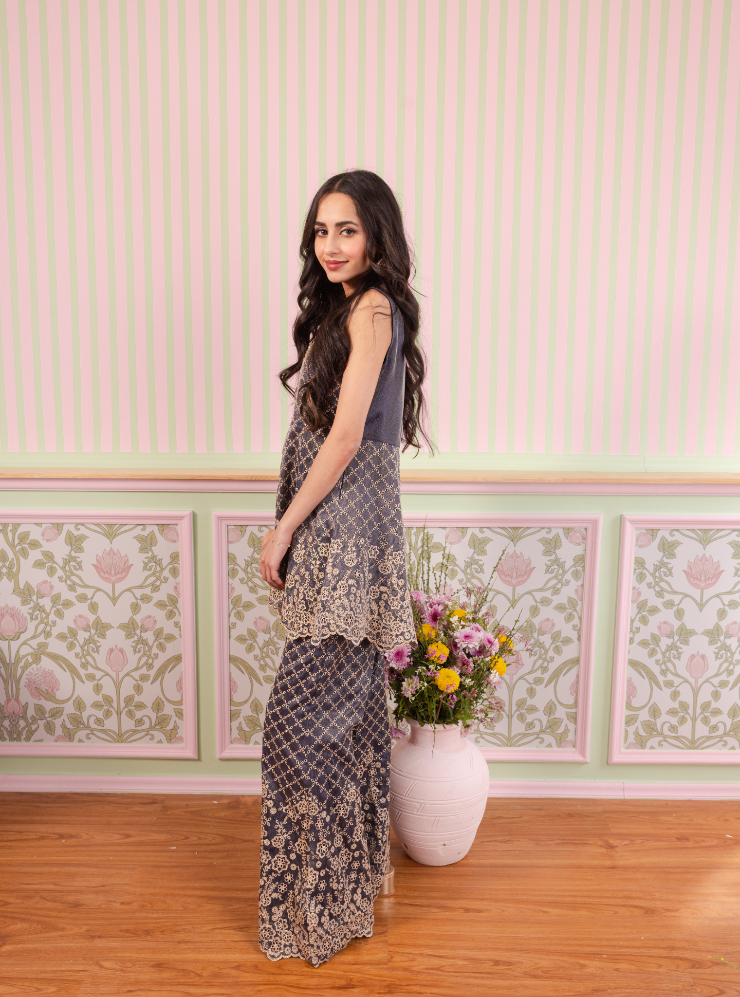 Araj Royal Tissue Navy Top Set