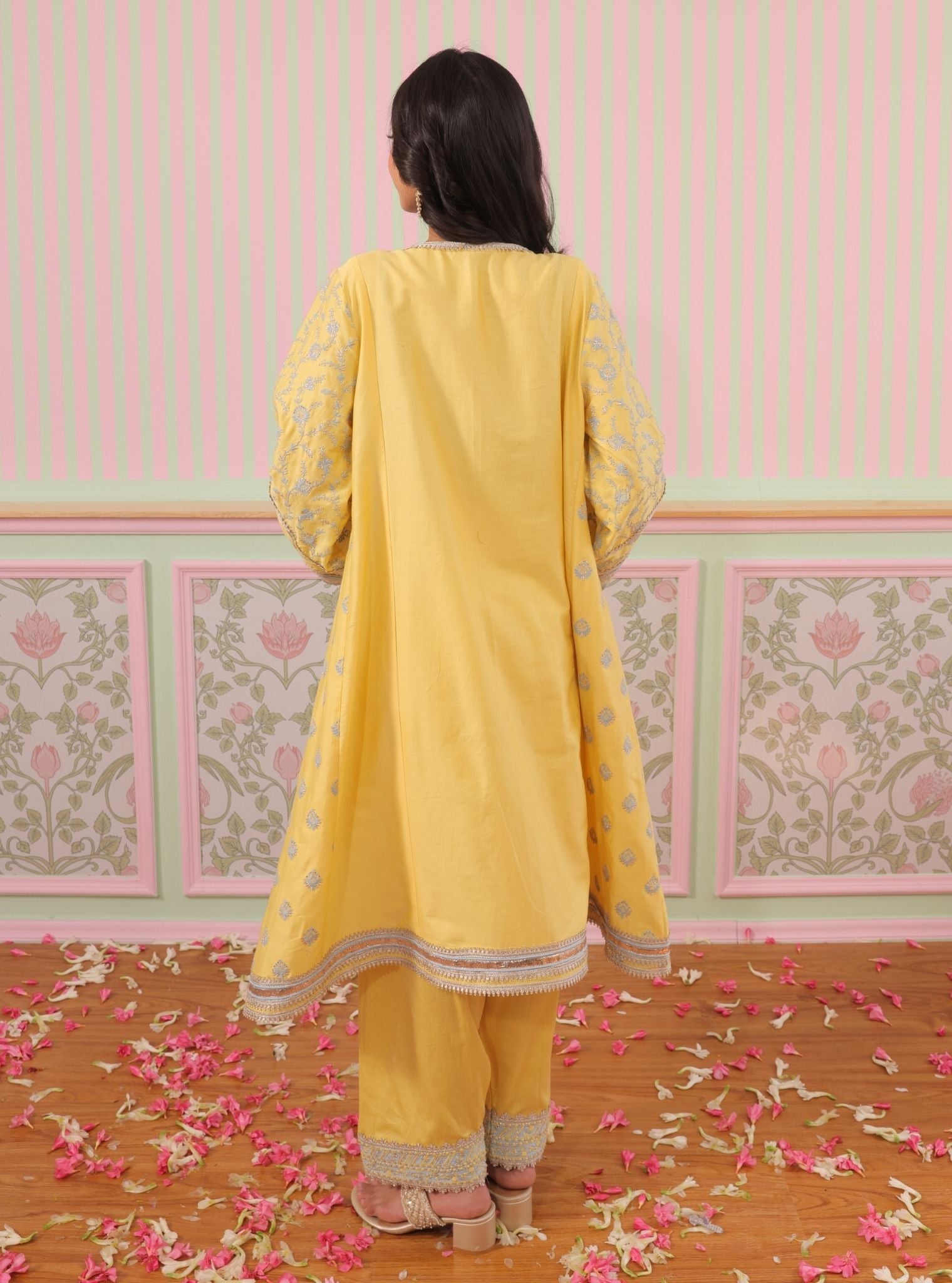 Mulmul Pima Satin Bandhan Yellow Kurta With Mulmul Pima Satin Bandhan Yellow Pant