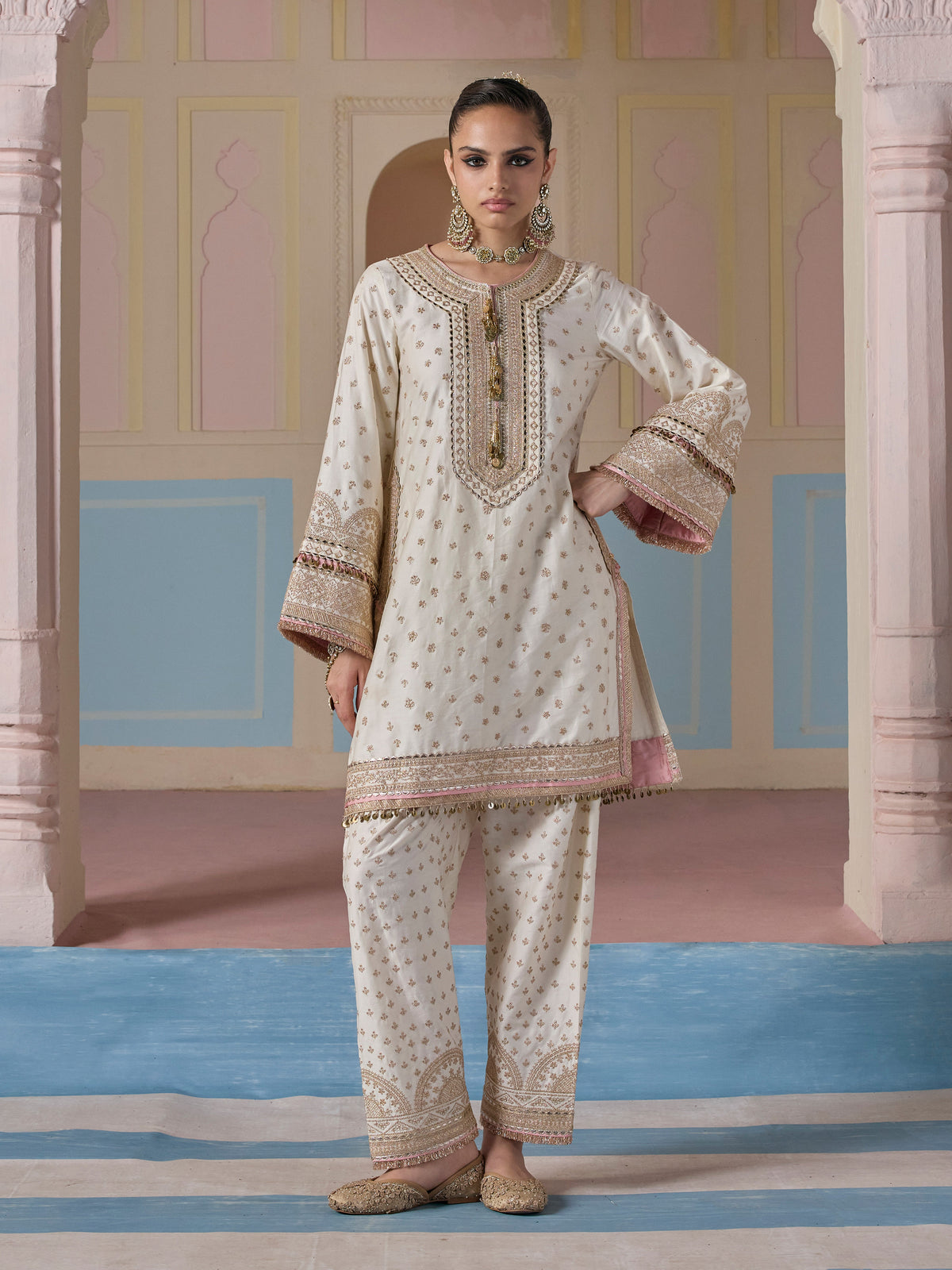 Sairi Pima Satin Off White Short Kurta Set