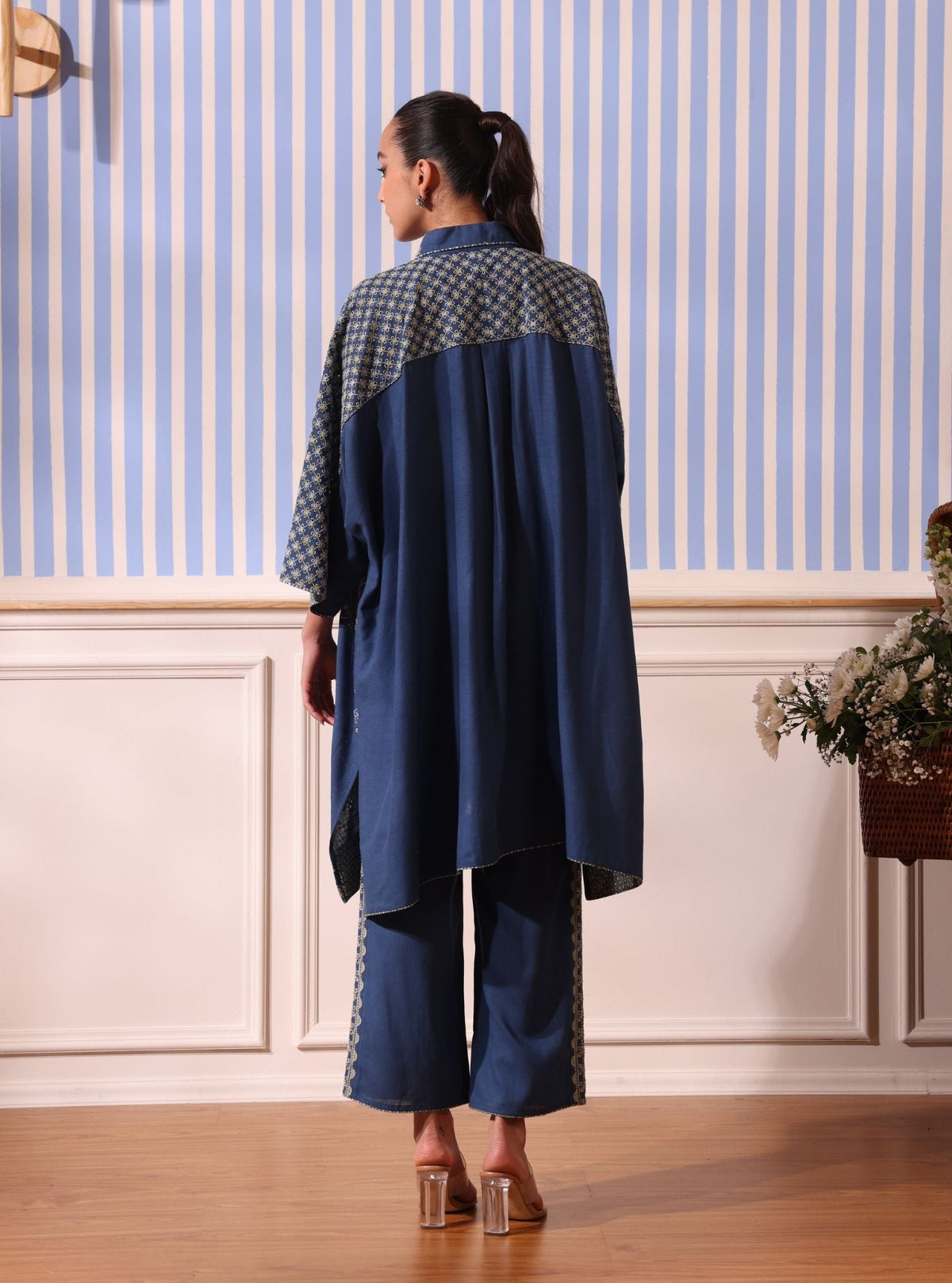 Gema Linen Navy Kurta Set