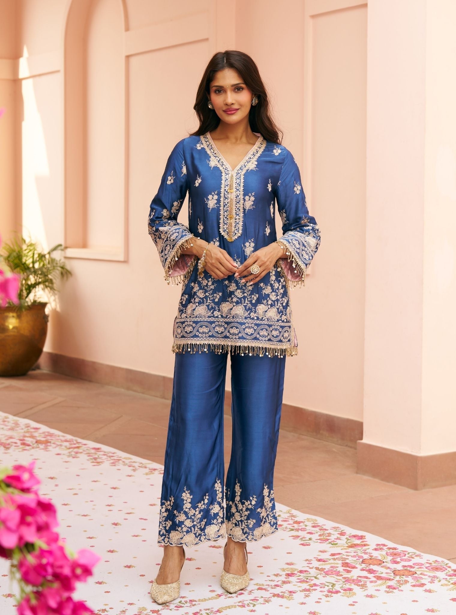 Saaj Cupro Satin Navy Kurta Set
