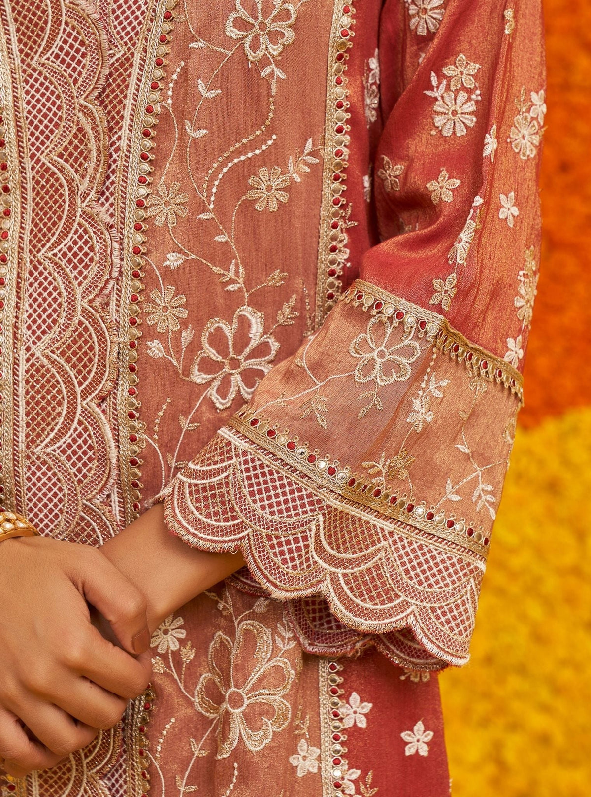 Sadke Tissue Linen Satin Red Kurta Set