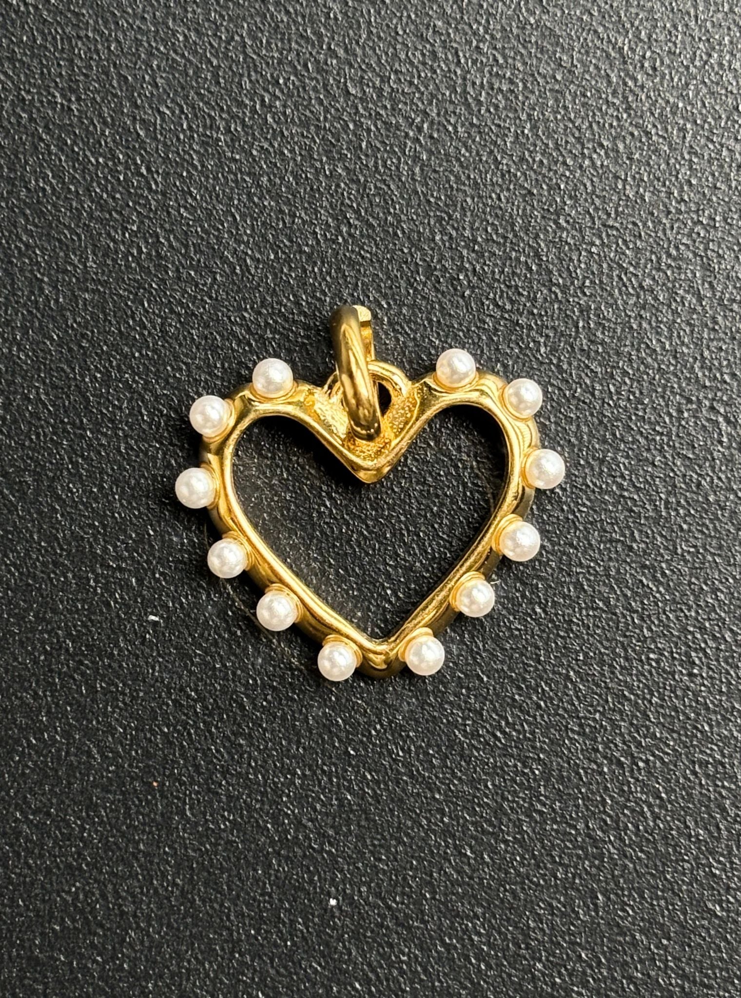 Pearl Peri Heart Charm