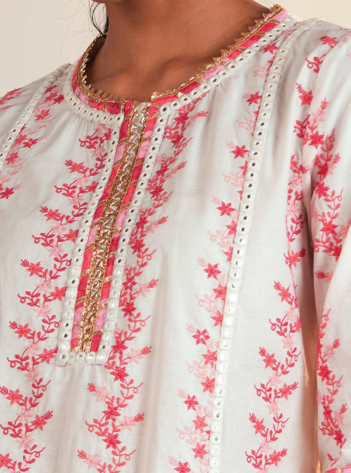 Mulmul Supima Cotton Tiana Off White/Pink Kurta